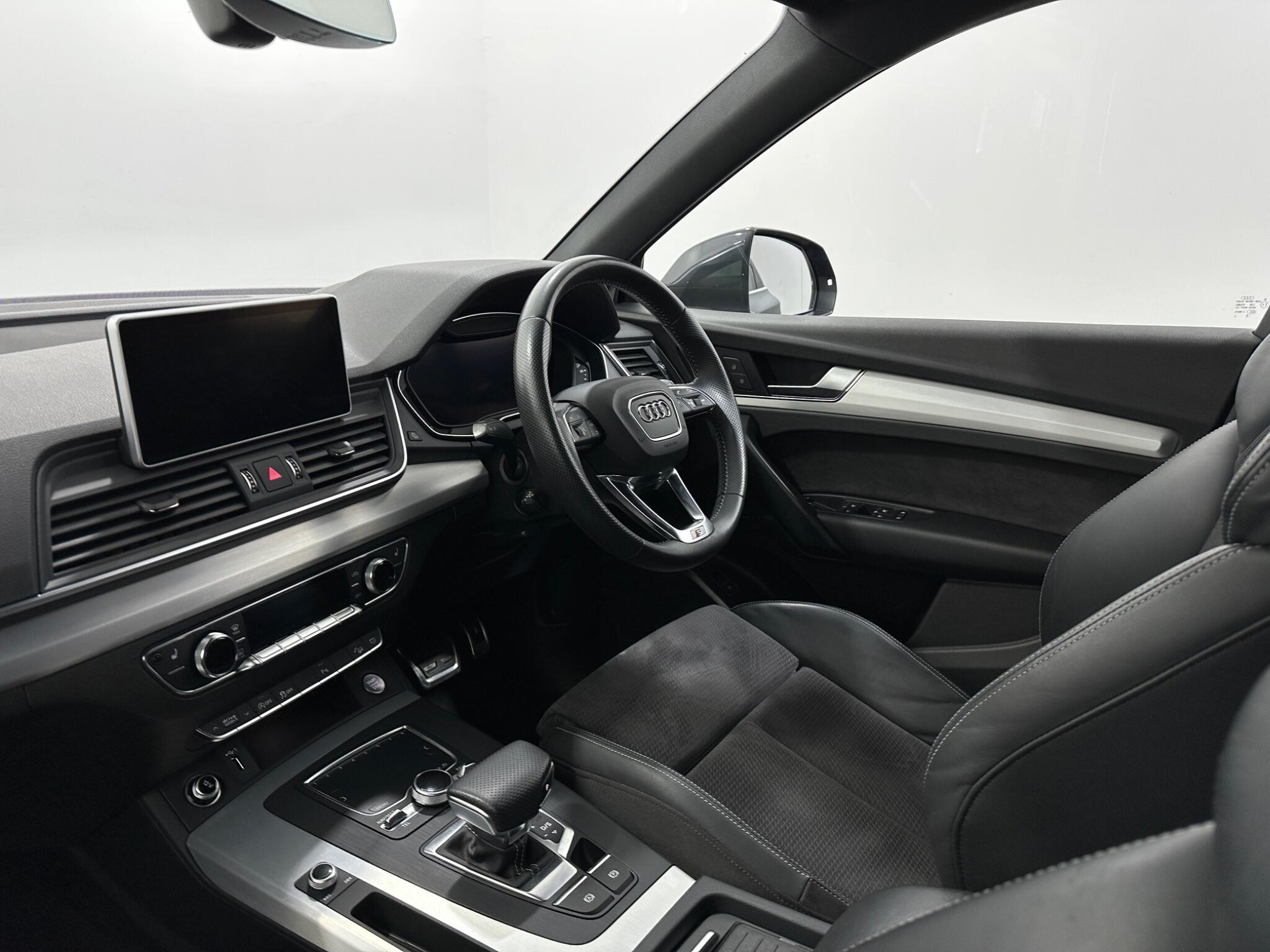 Audi Audi Q5 view 32