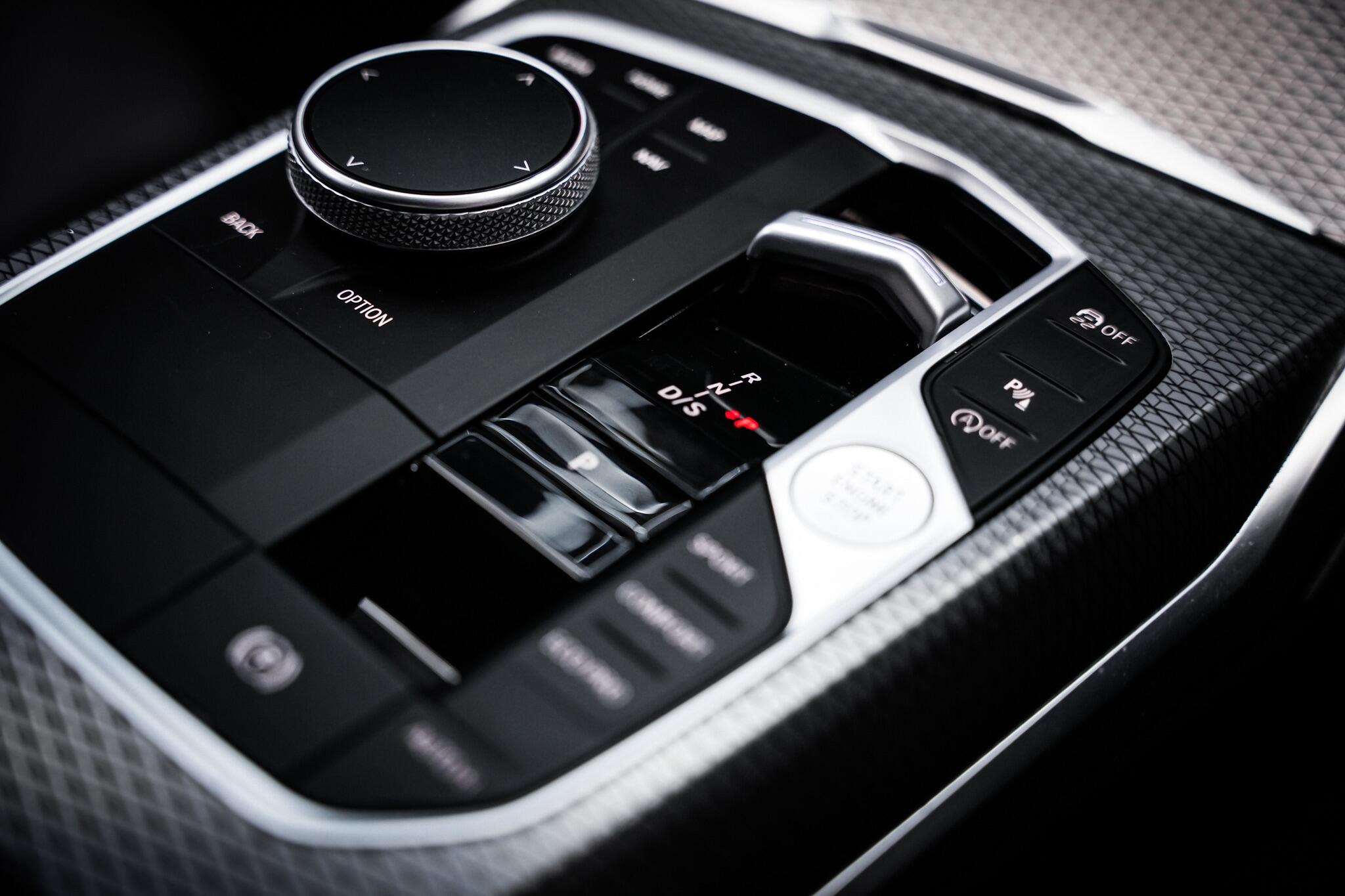BMW 3 Series view 44