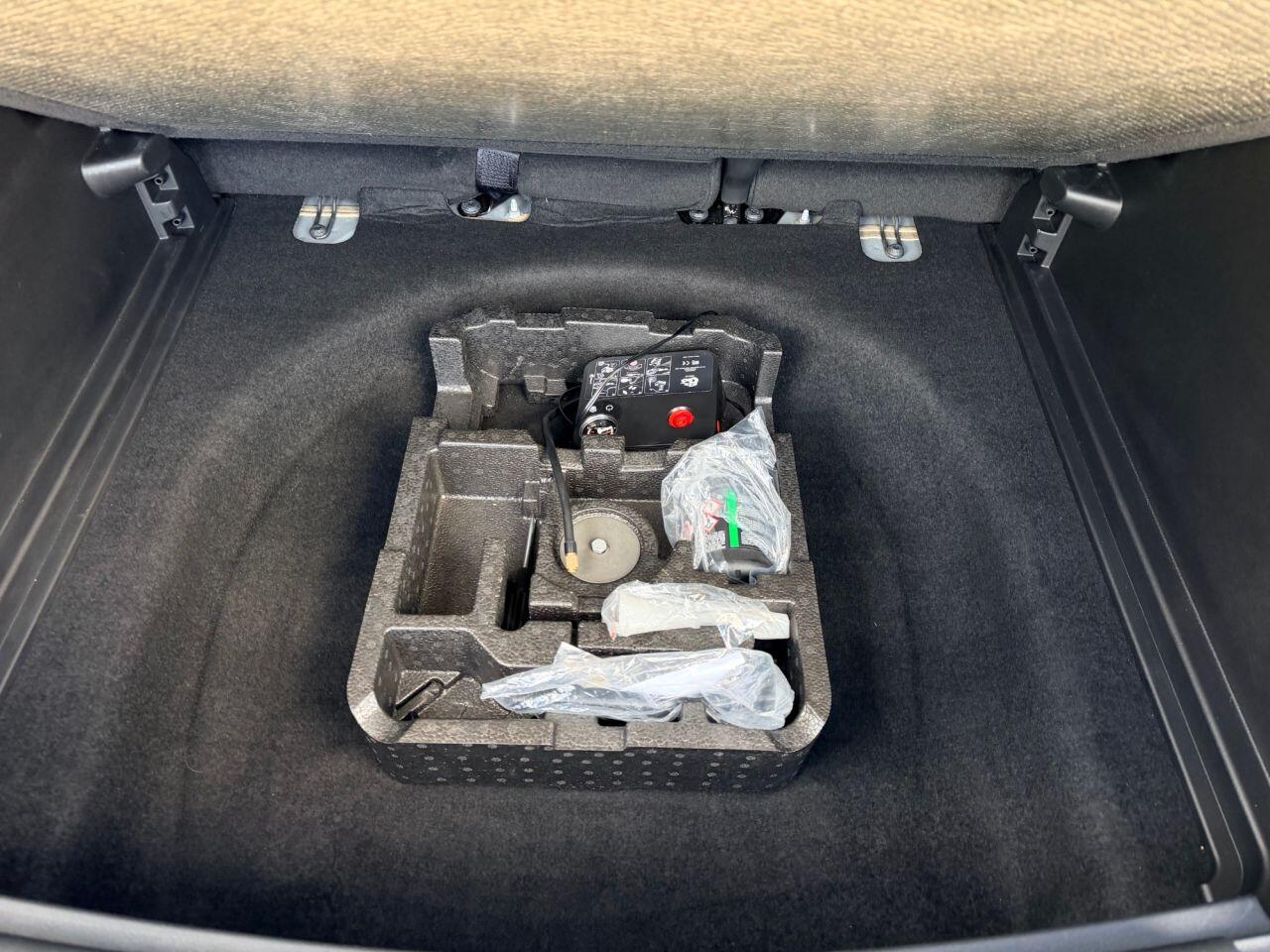 Jeep Compass view 26