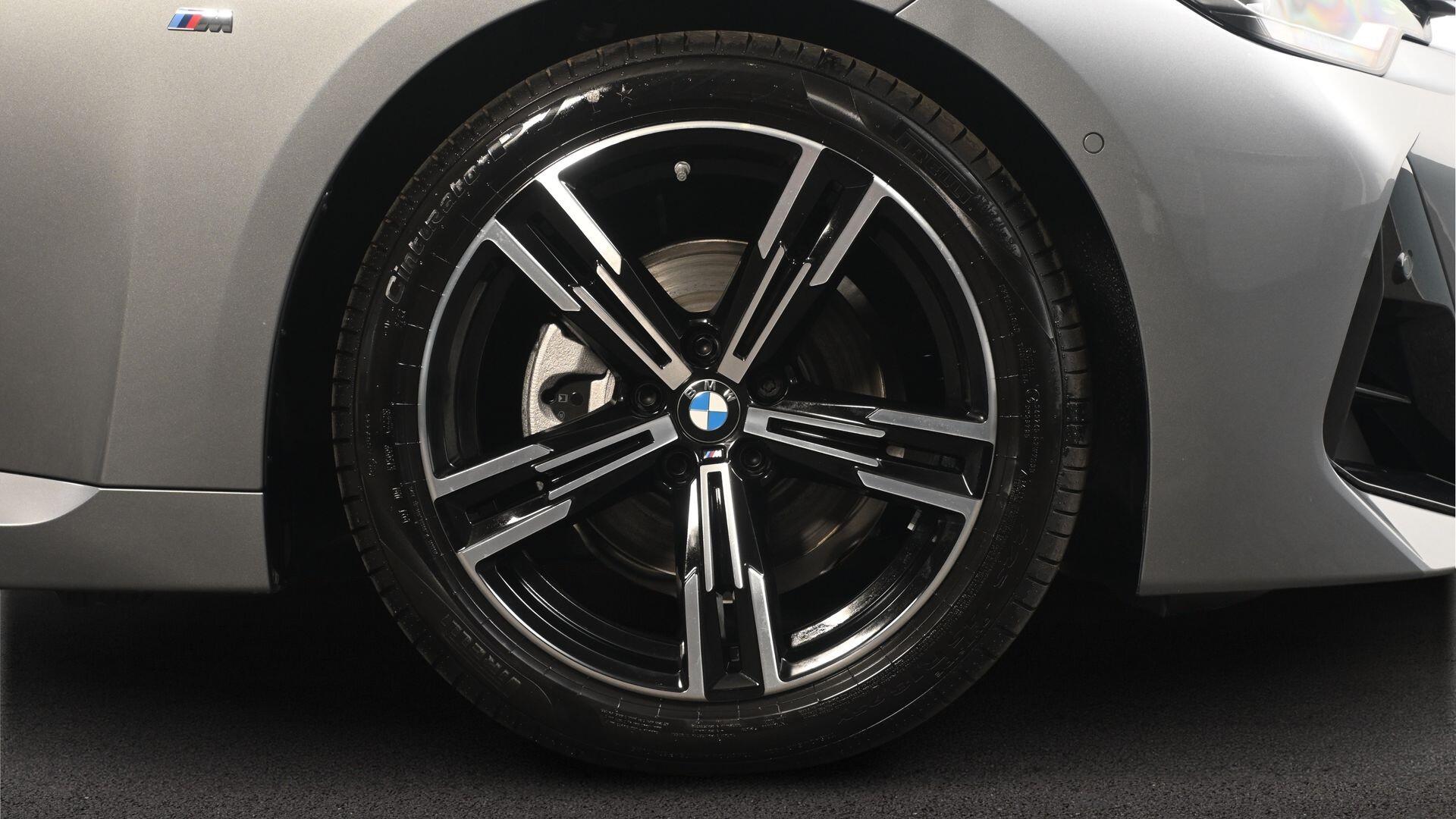 BMW 2 Series view 14