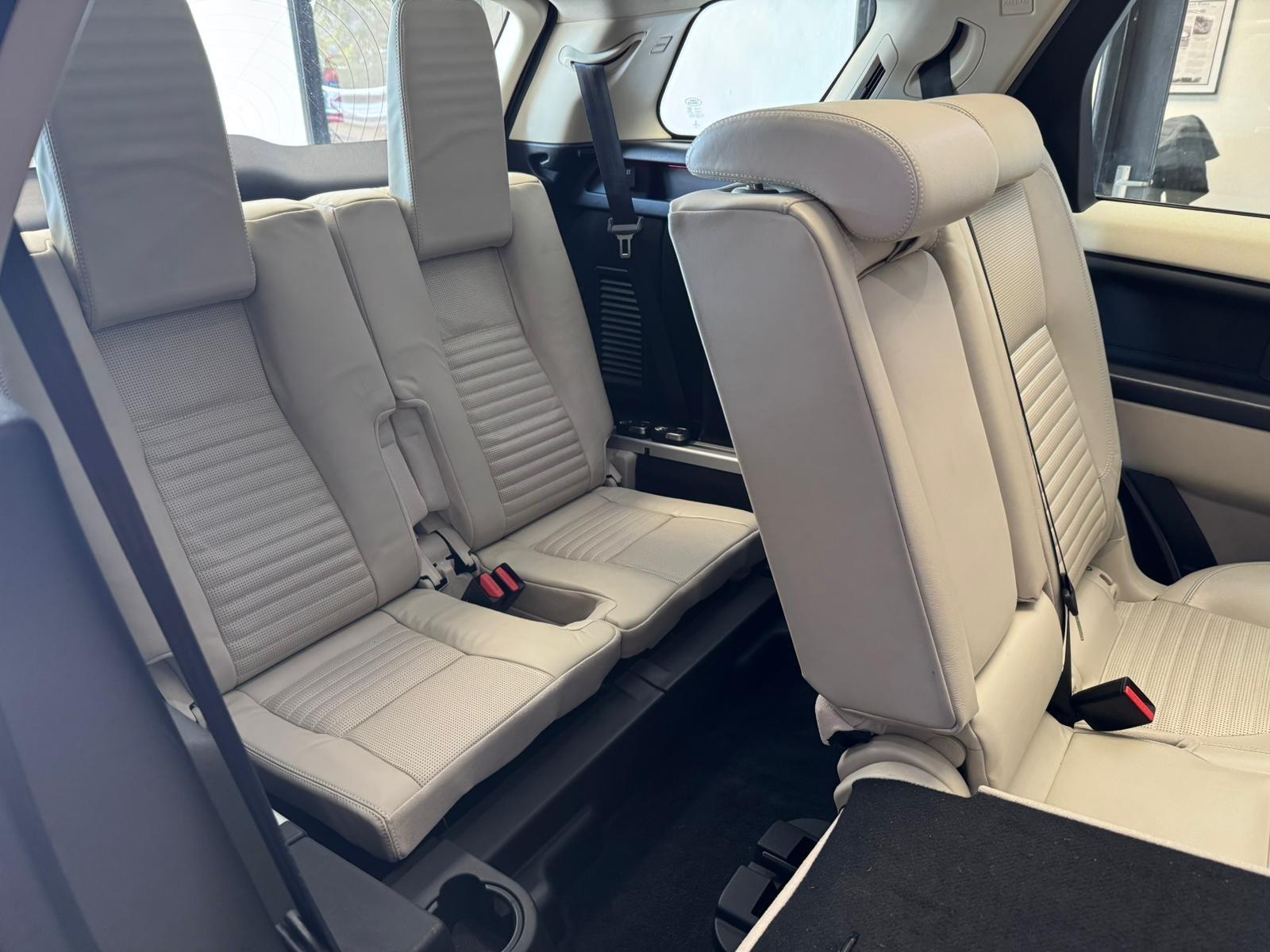 2016 Land Rover Discovery Sport 2.0 TD4 HSE Luxury Auto 4WD Euro 6 (s/s) 5dr • 103,000 miles image 19