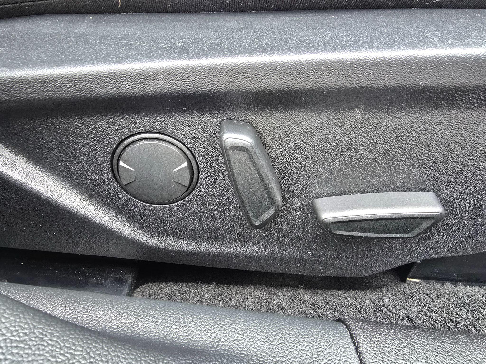 Ford Focus view 38