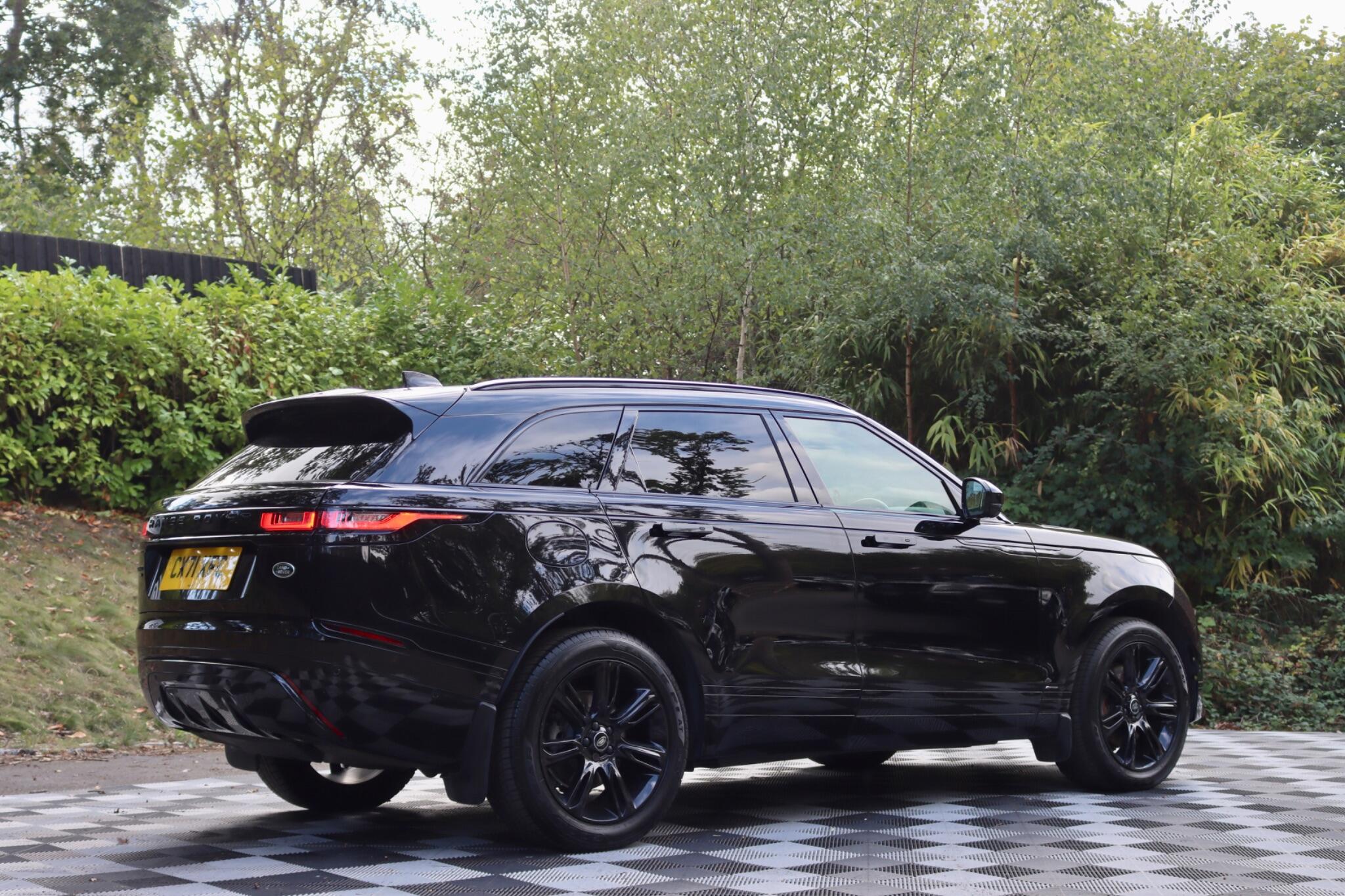 Land Rover Range Rover Velar view 32