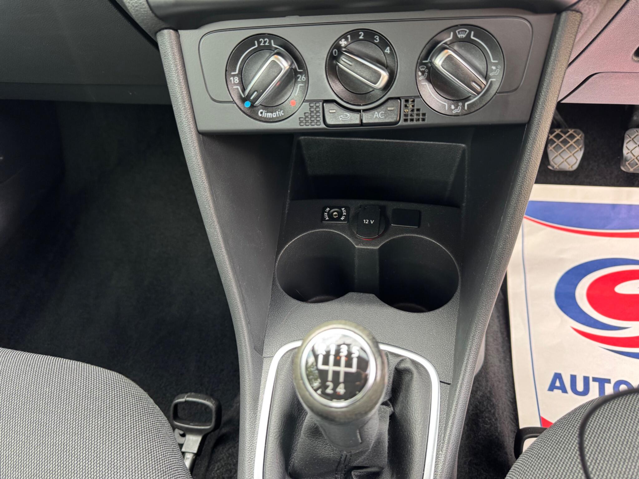 Volkswagen Polo view 19