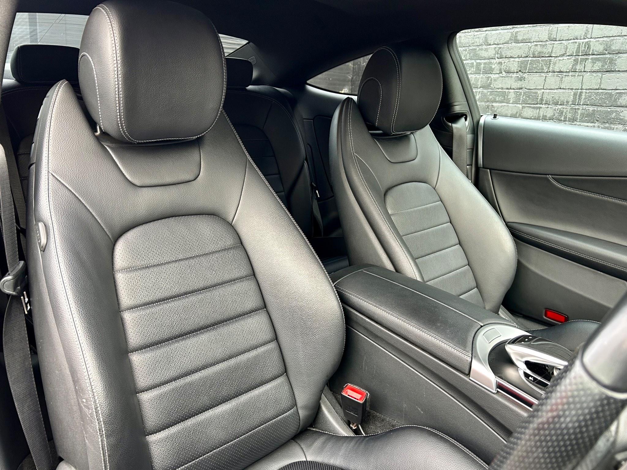 Mercedes-Benz C-Class view 26