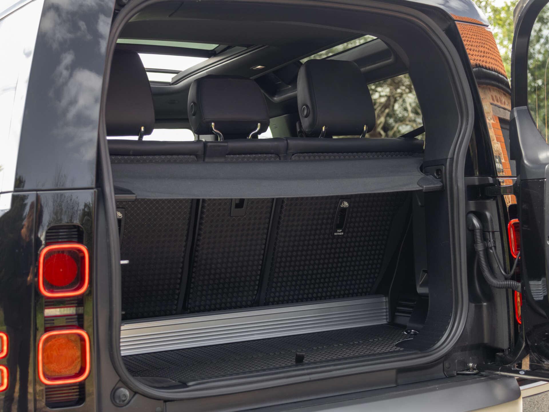 Land Rover Defender view 11