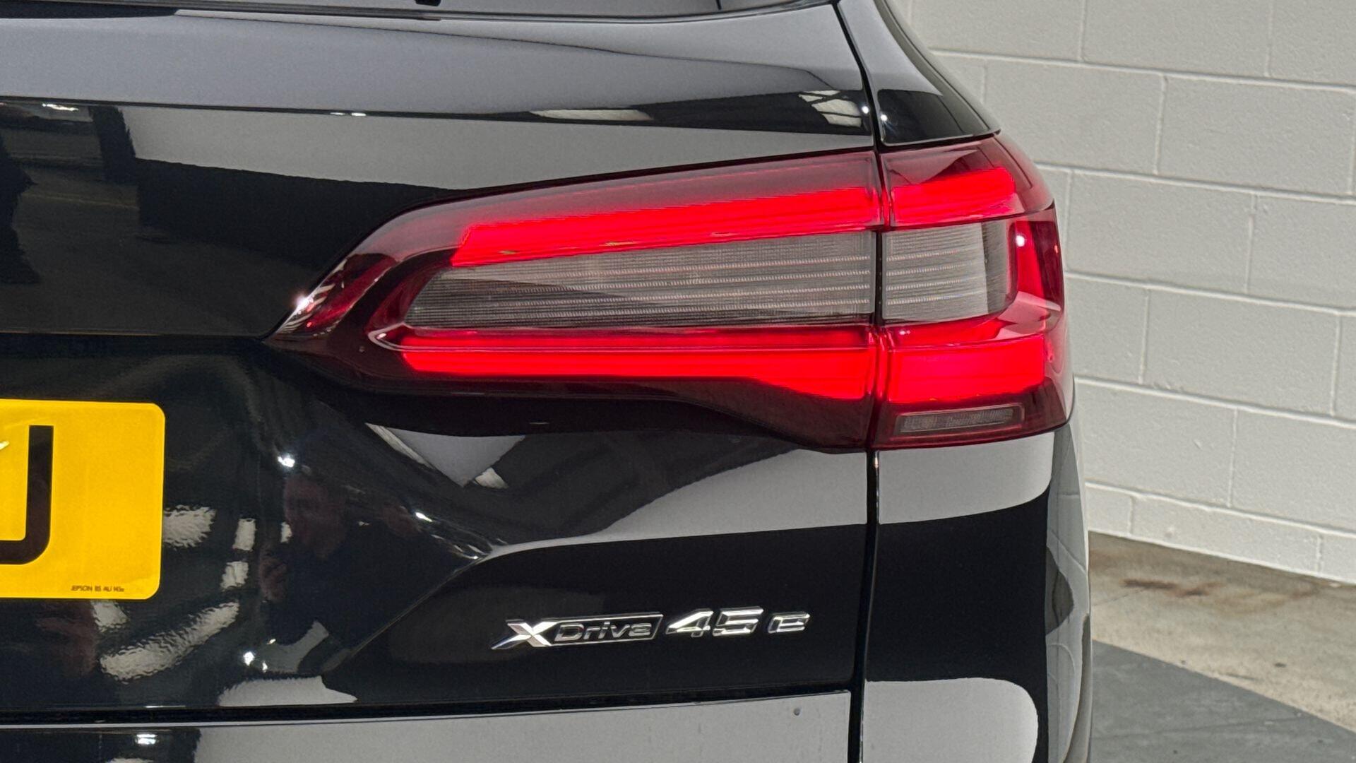 BMW X5 view 22