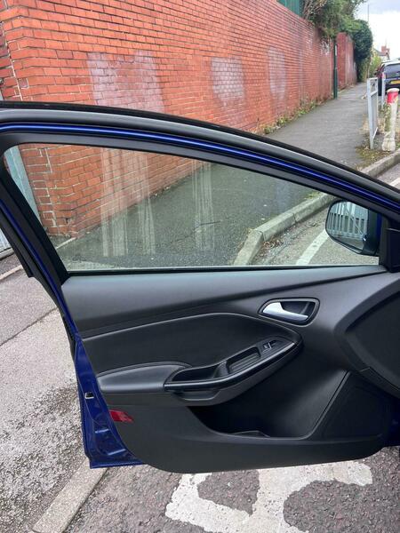 2014 Ford Focus image 29