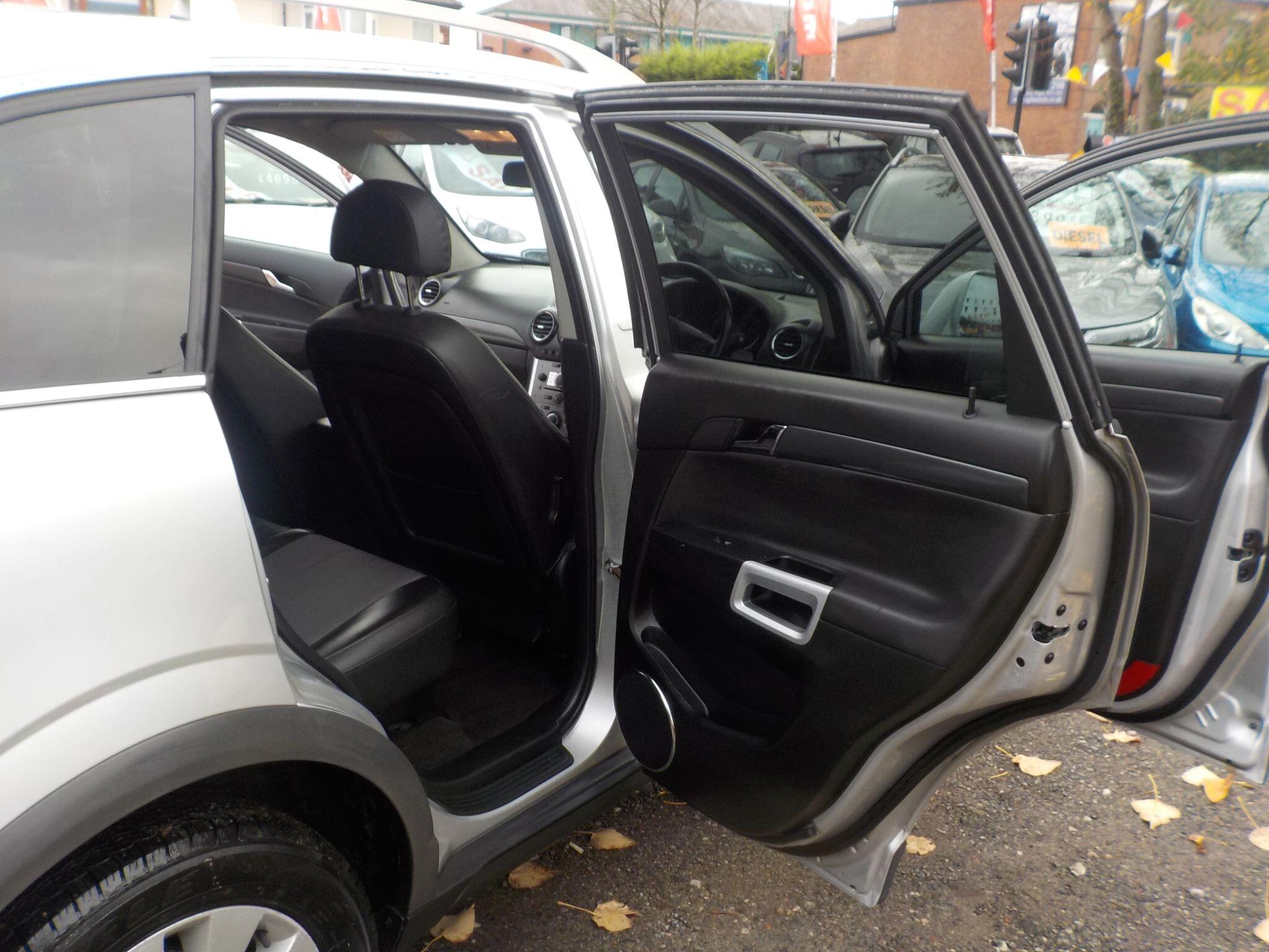 Vauxhall Antara 2.2 CDTi Exclusiv 4WD Euro 5 (s/s) 5dr