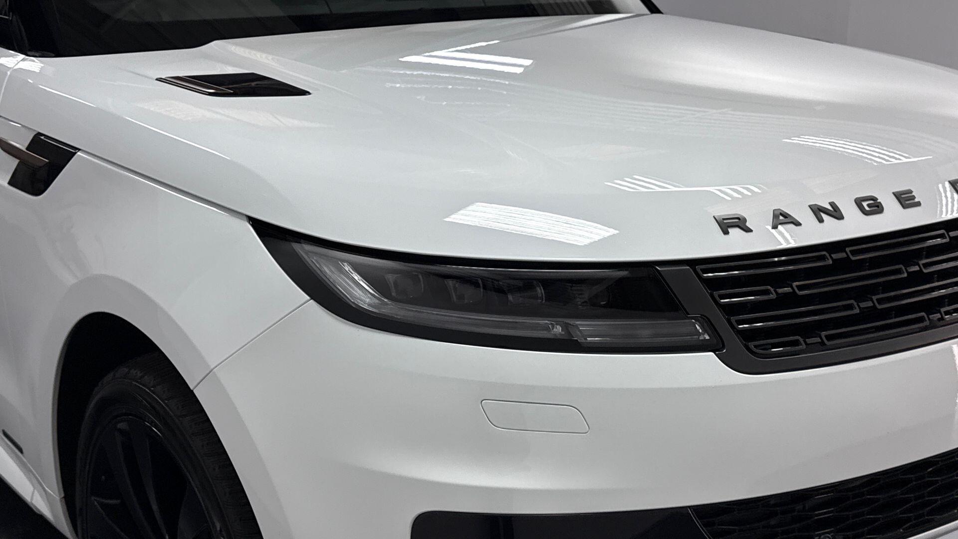 Land Rover Range Rover Sport view 17