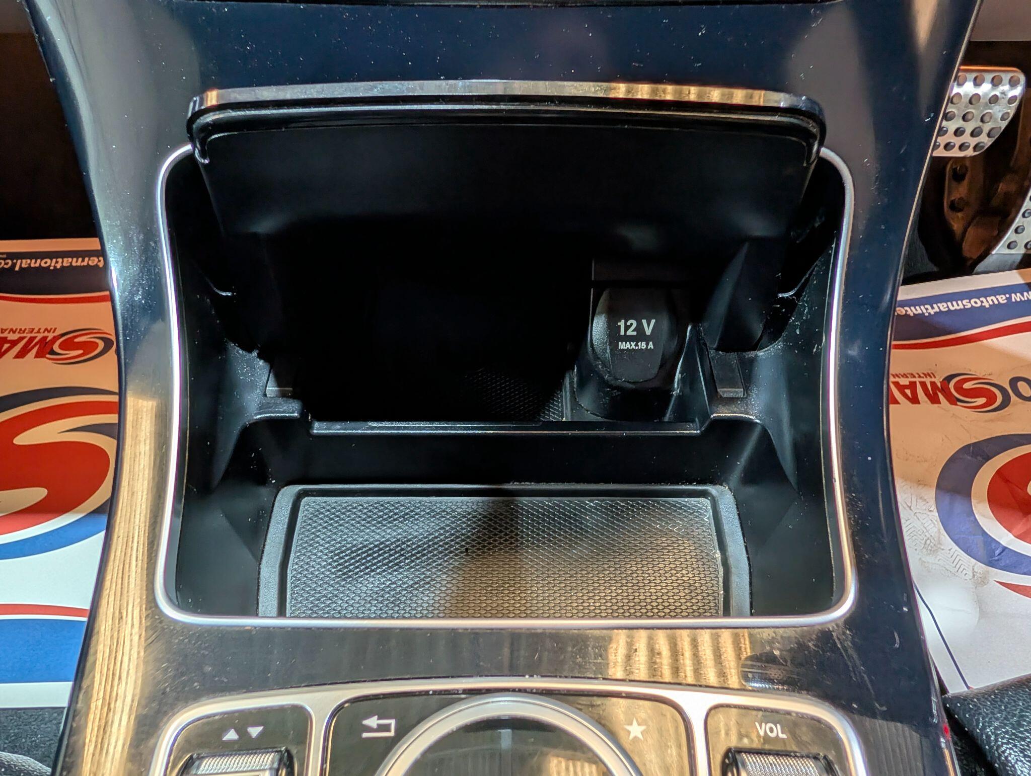 Mercedes-Benz C Class view 23