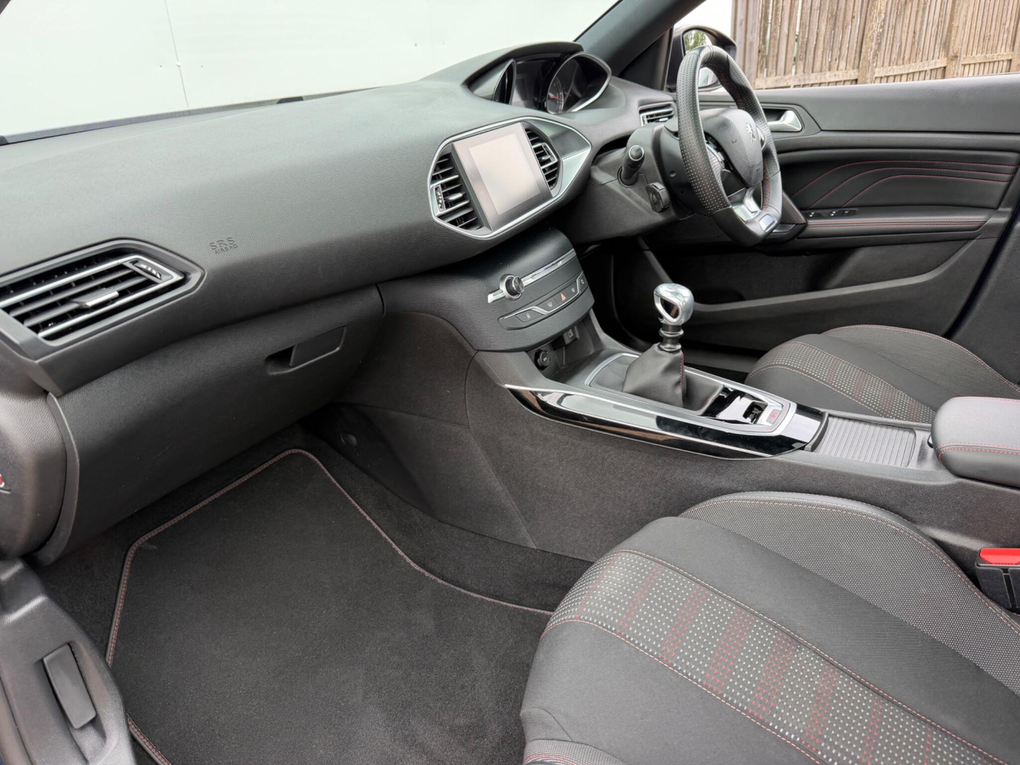 Peugeot 308 view 22