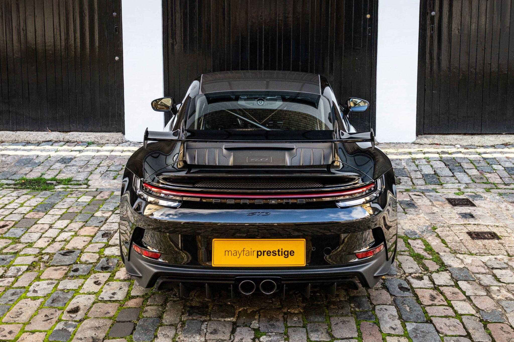 Porsche 911 view 15