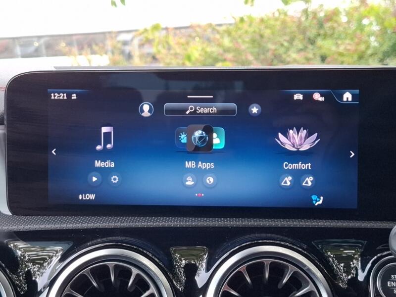 Mercedes-Benz CLA view 17