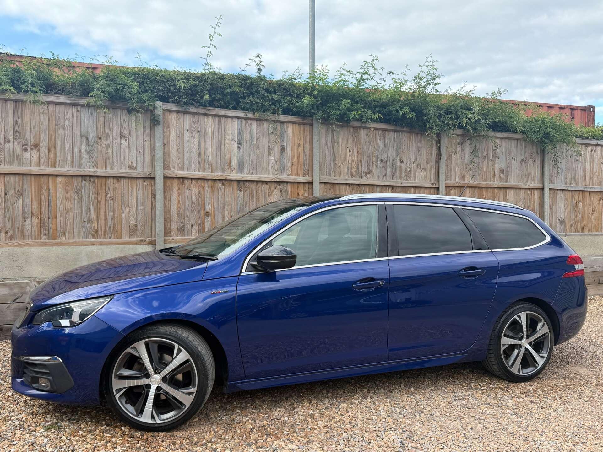 Peugeot 308 SW view 5