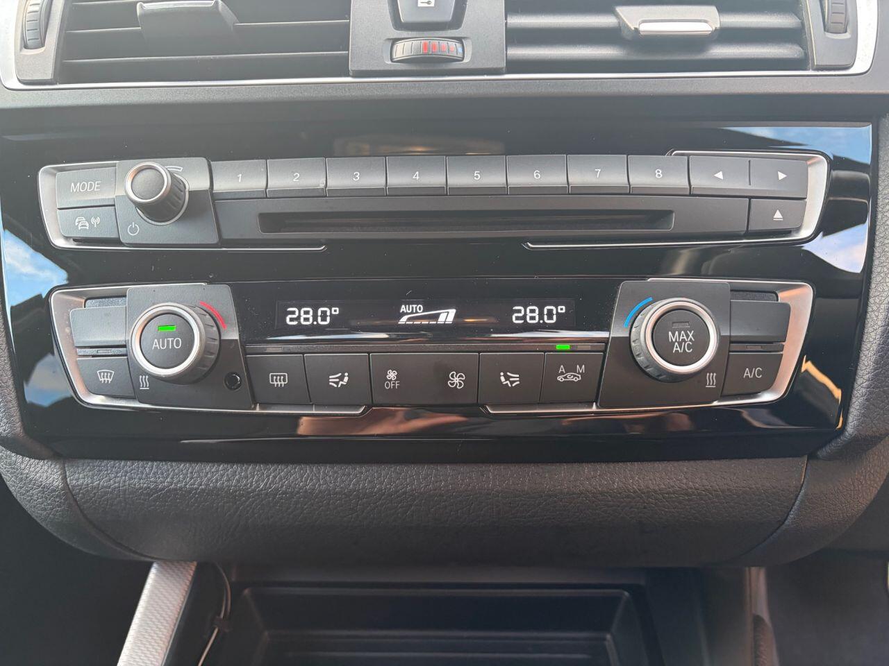BMW 1 Series view 26