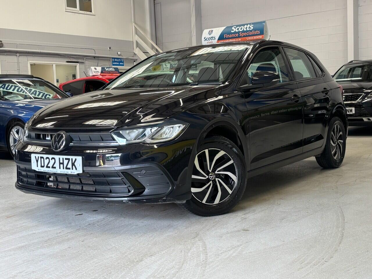 Volkswagen Polo view 3