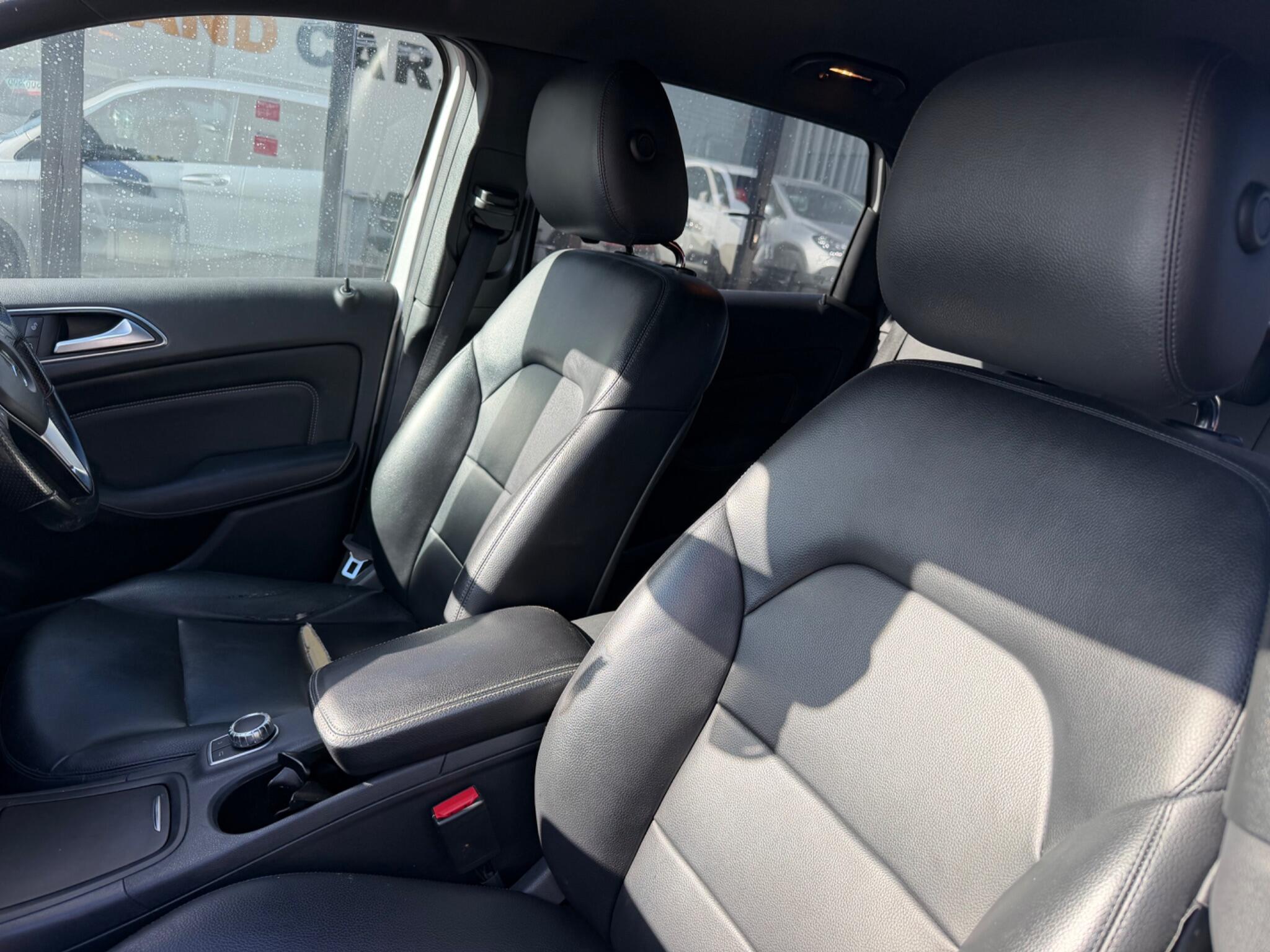 Mercedes-Benz B-Class view 16