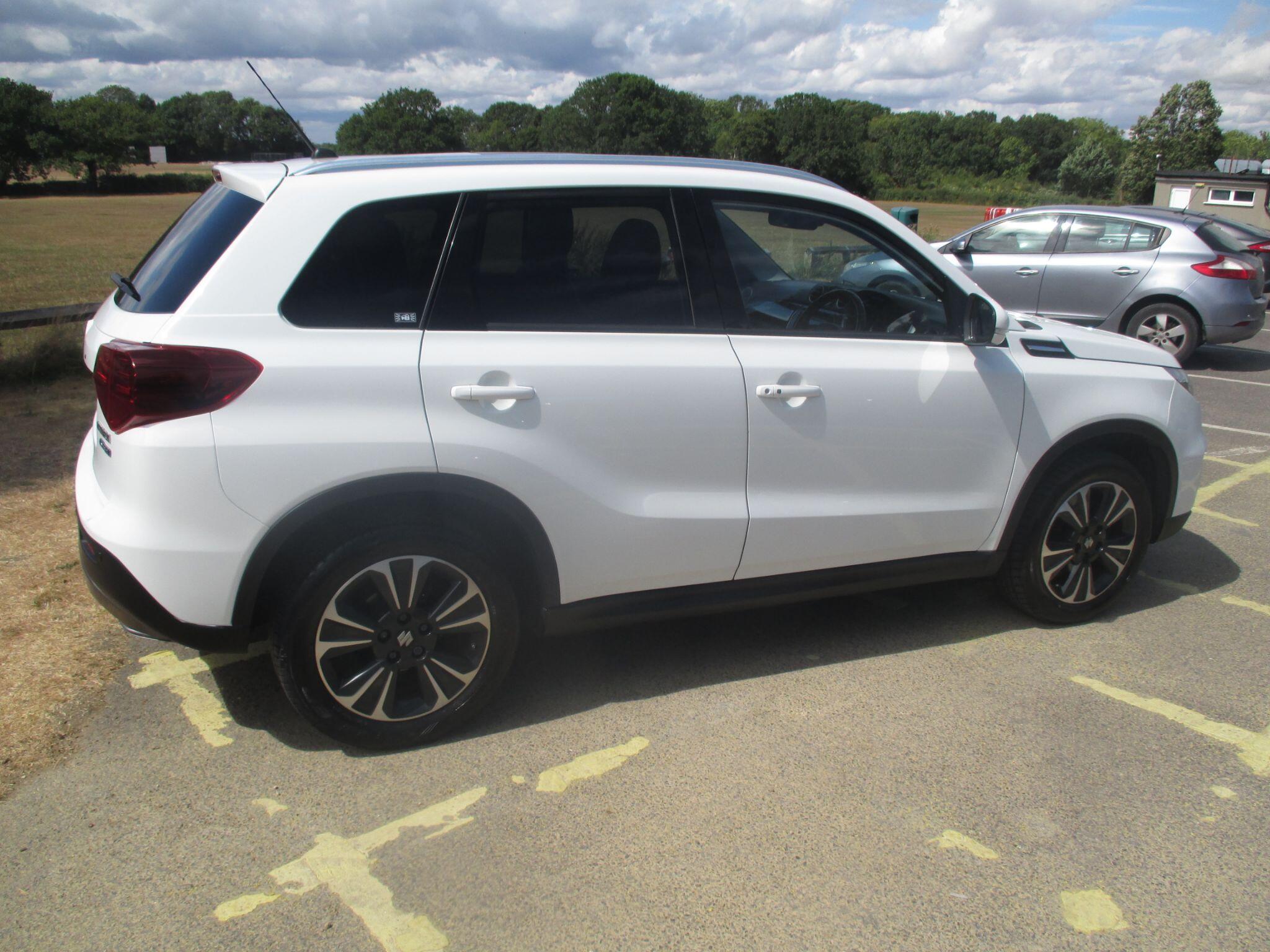 Suzuki Vitara view 10