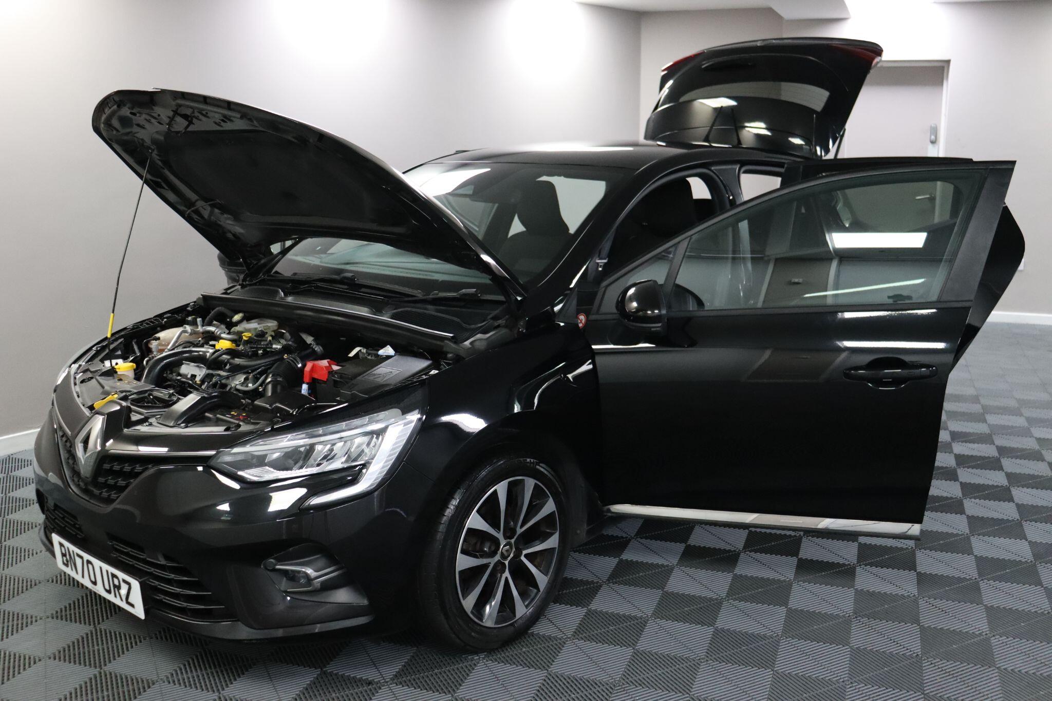 Renault Clio view 25