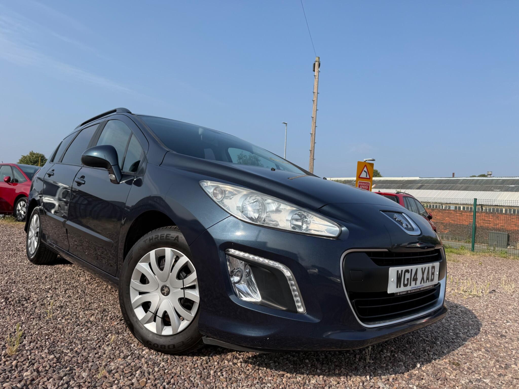 Peugeot 308 view 6