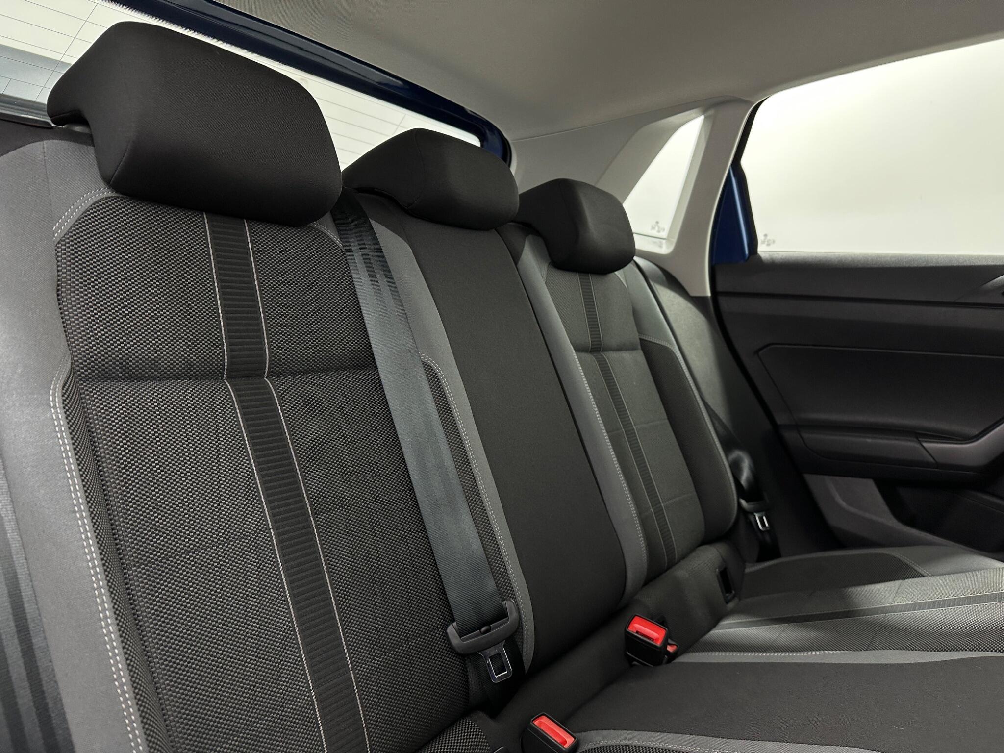 Volkswagen Polo view 42