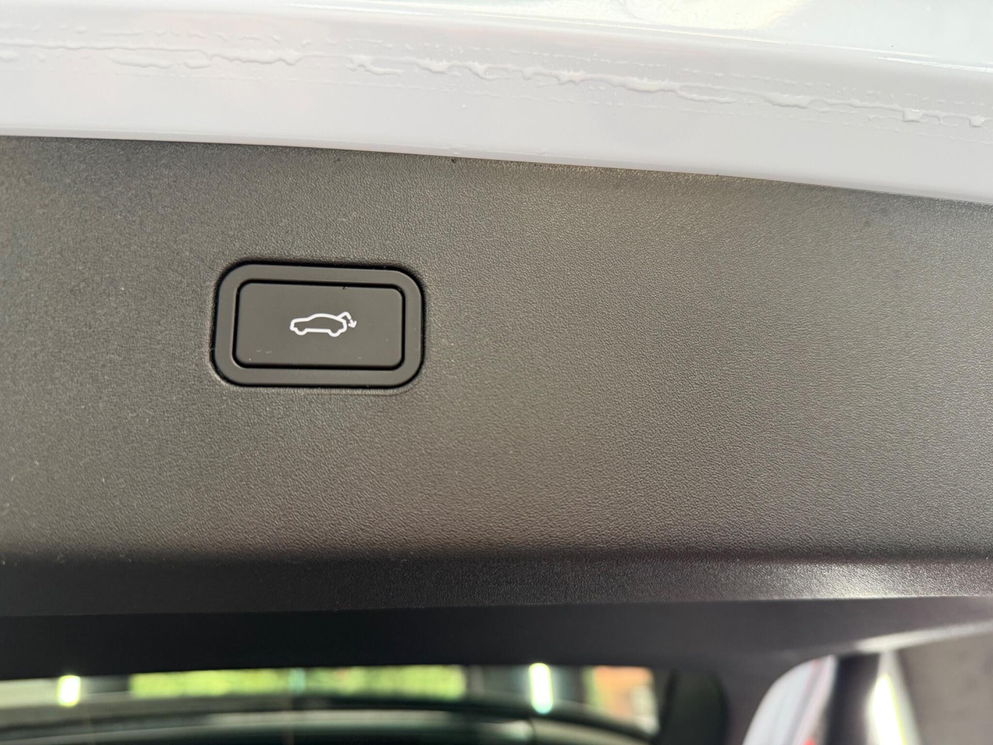 Volvo Ex30 view 33
