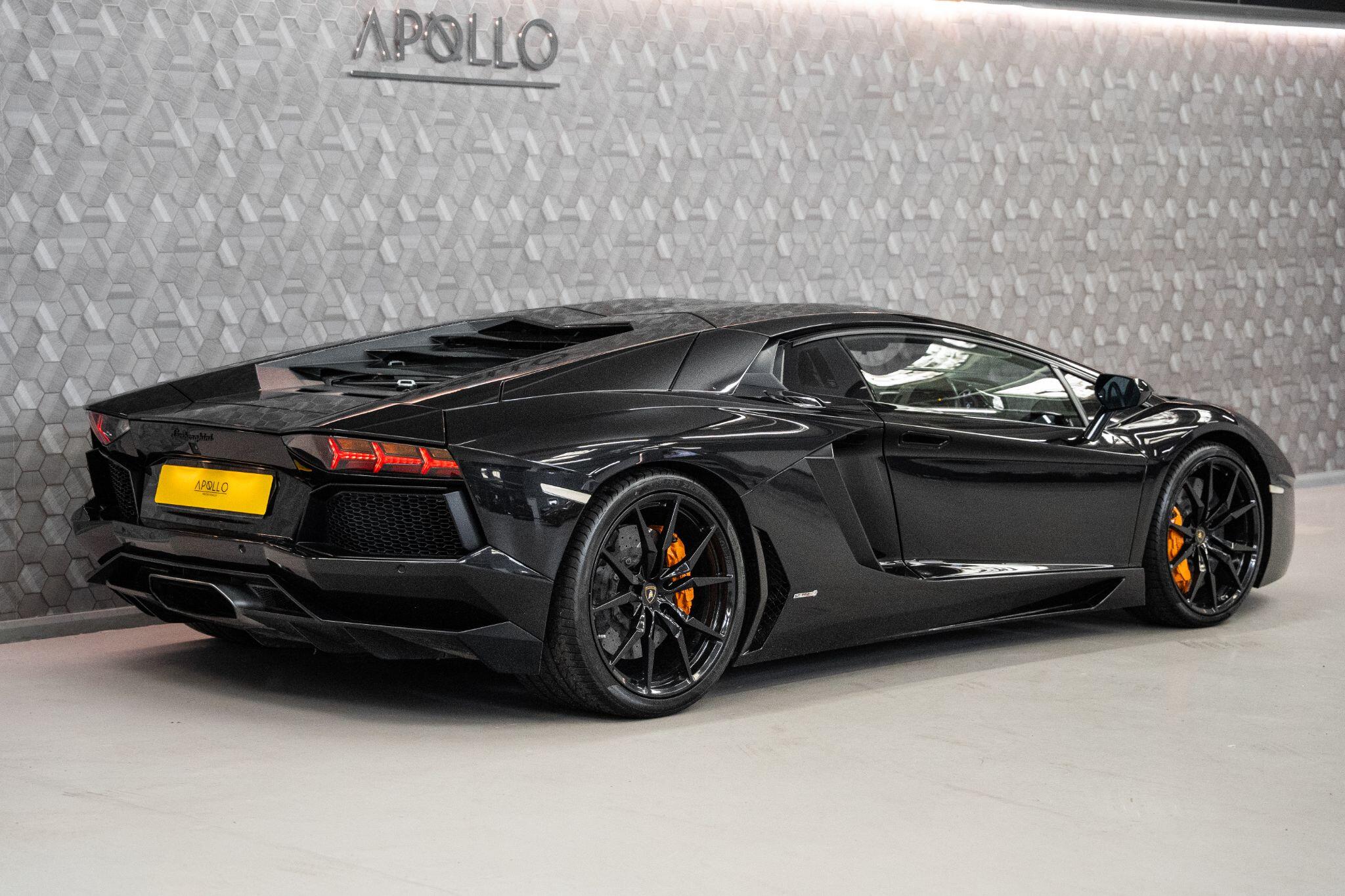 Lamborghini Aventador view 12