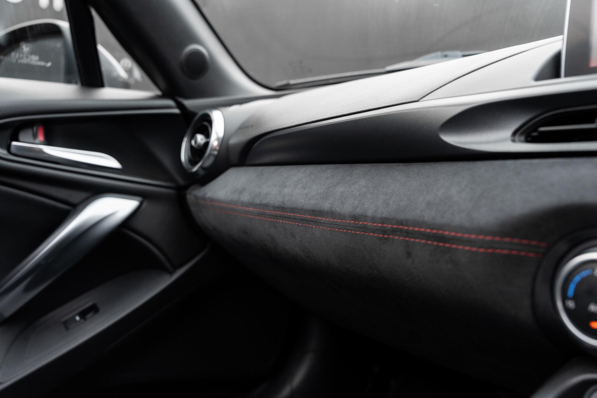 Abarth 124 Spider view 41