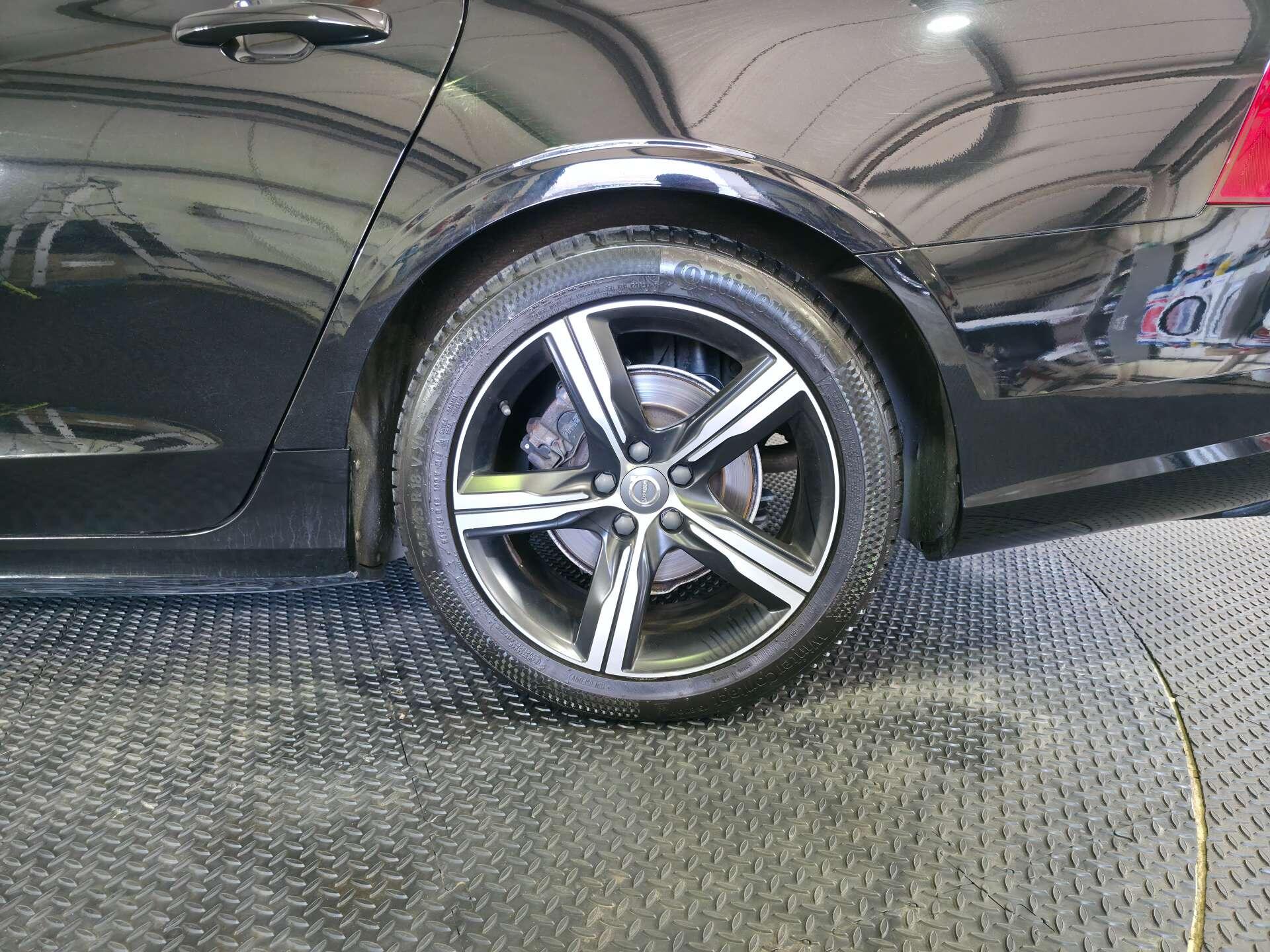 Volvo S90 view 79