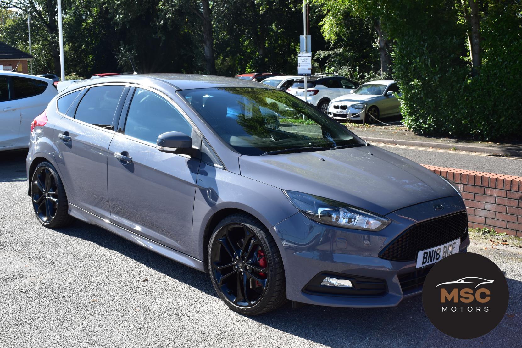 Ford Focus view 23