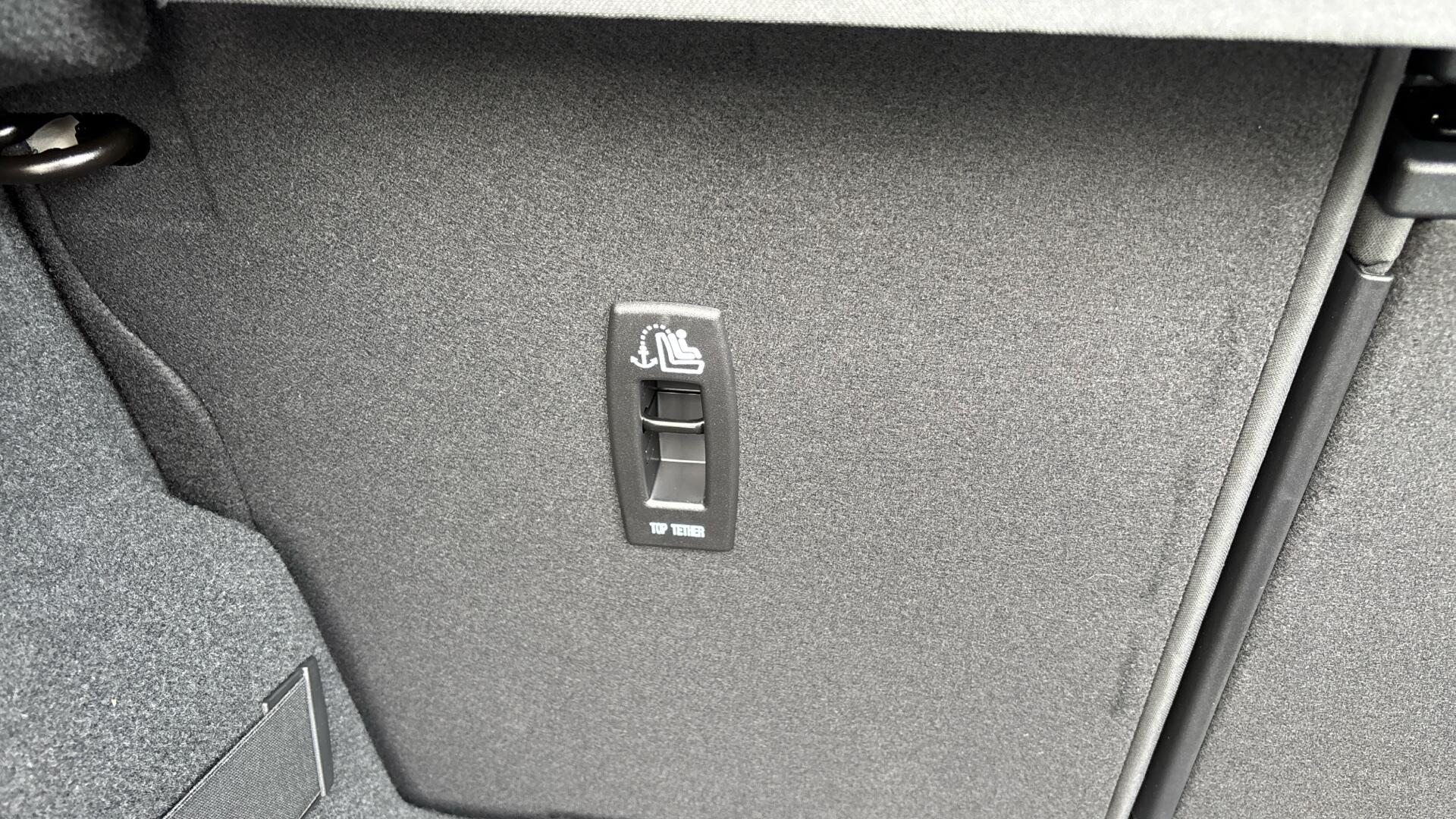 Land Rover Range Rover Evoque view 43