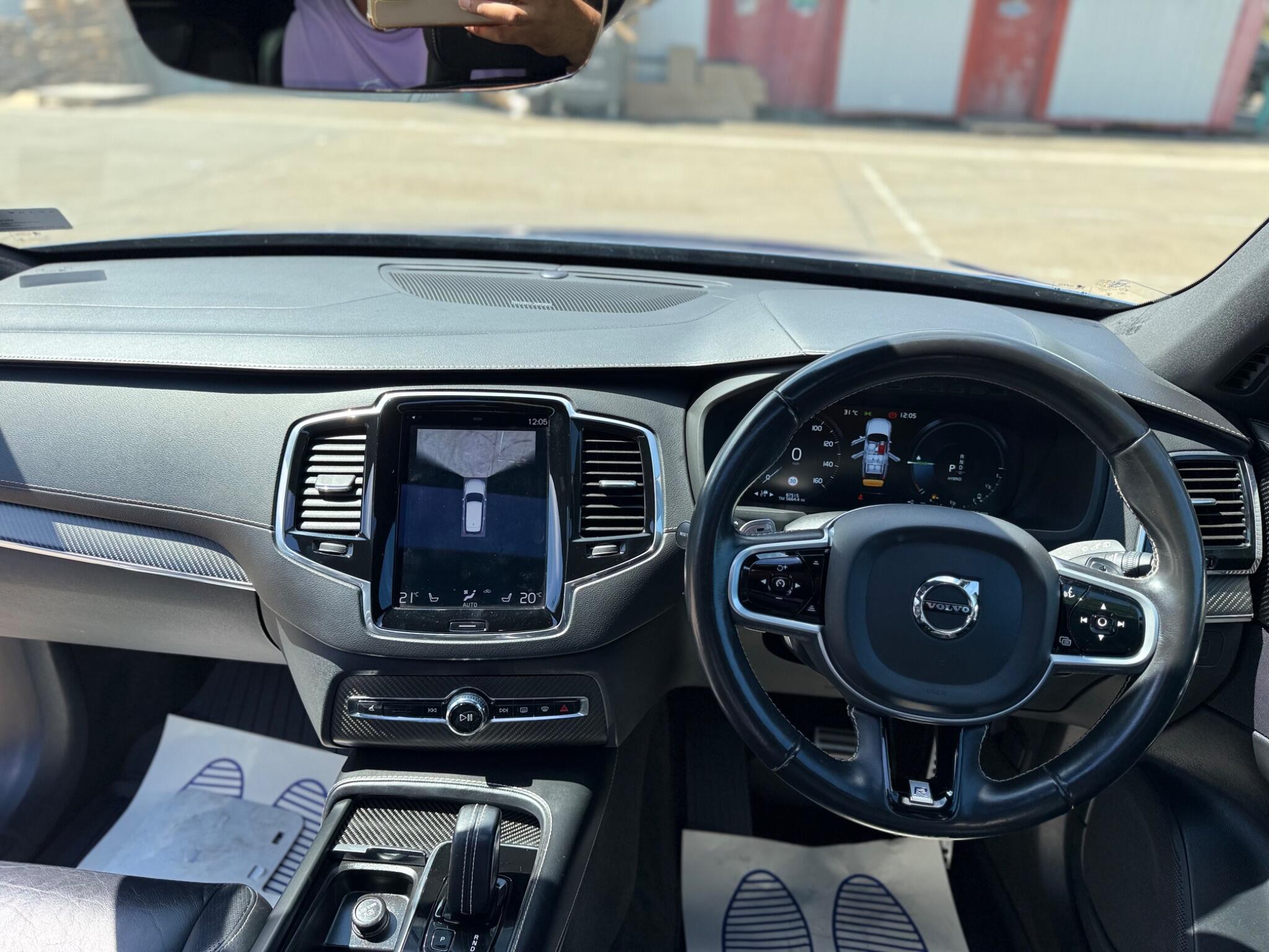 Volvo XC90 view 12