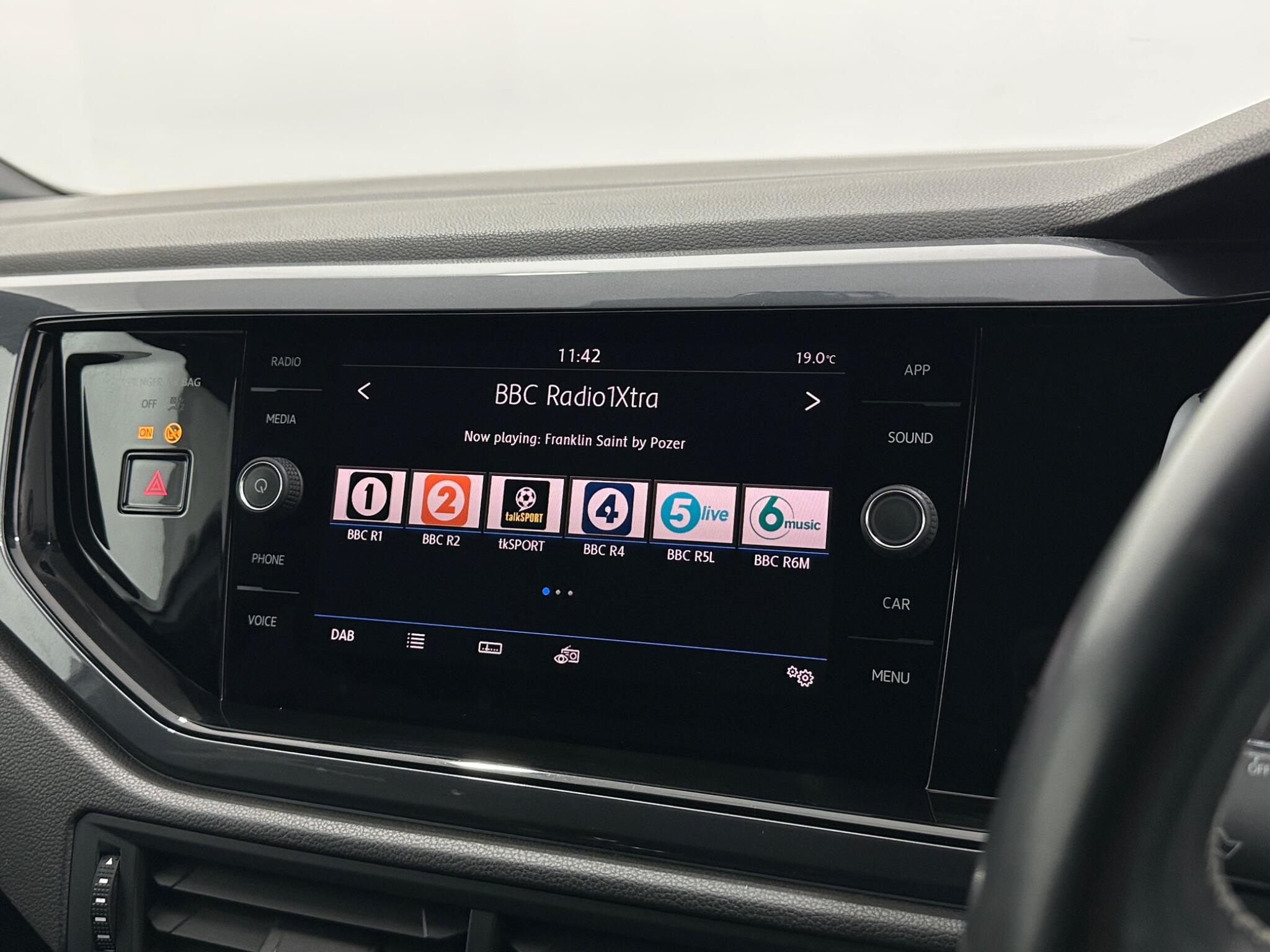 Volkswagen Polo view 22