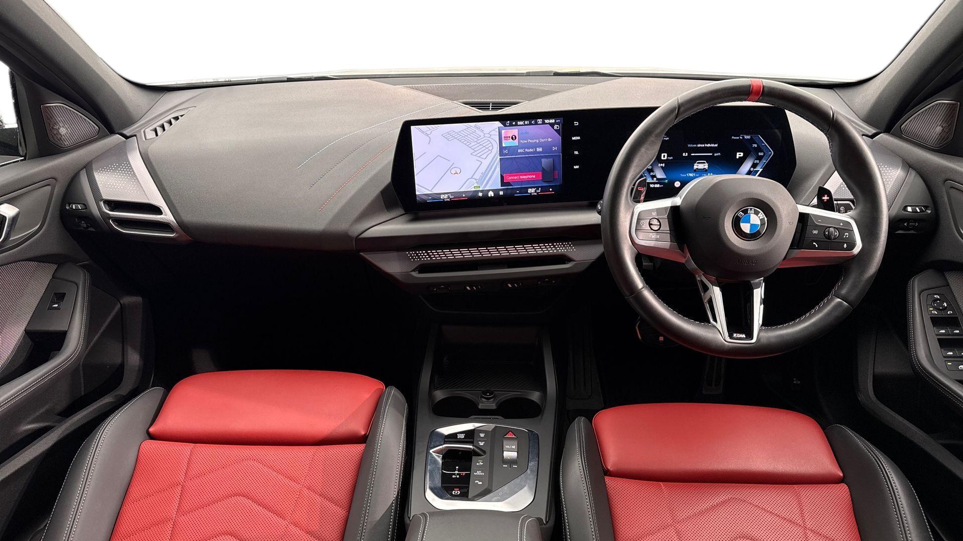 BMW 1 Series view 4