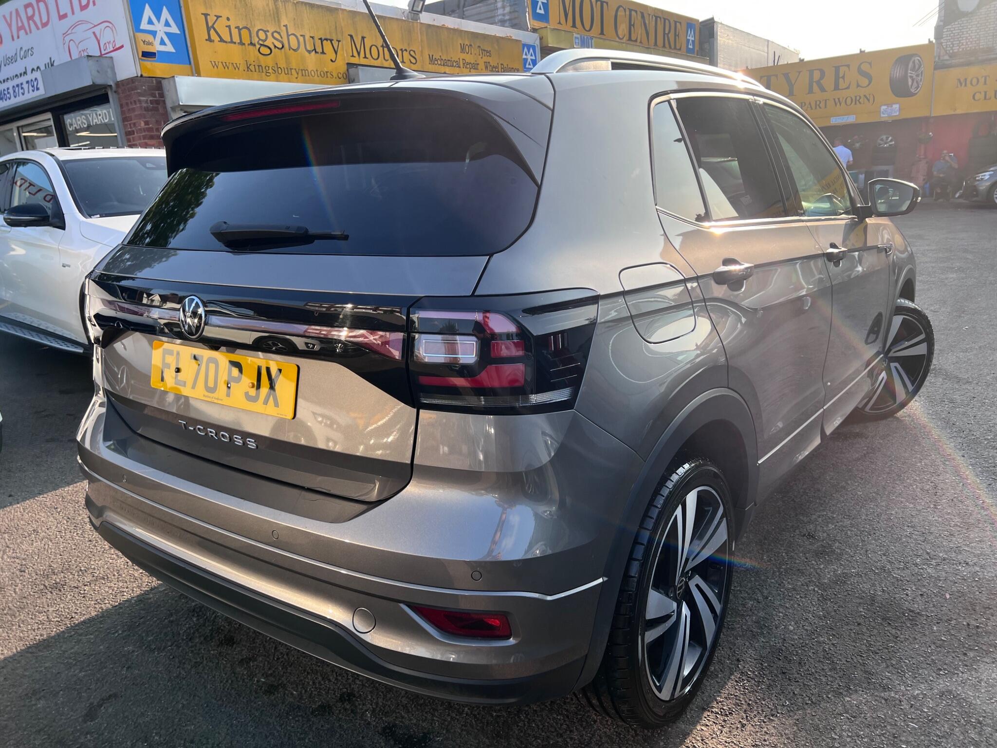 Volkswagen T-Cross view 10