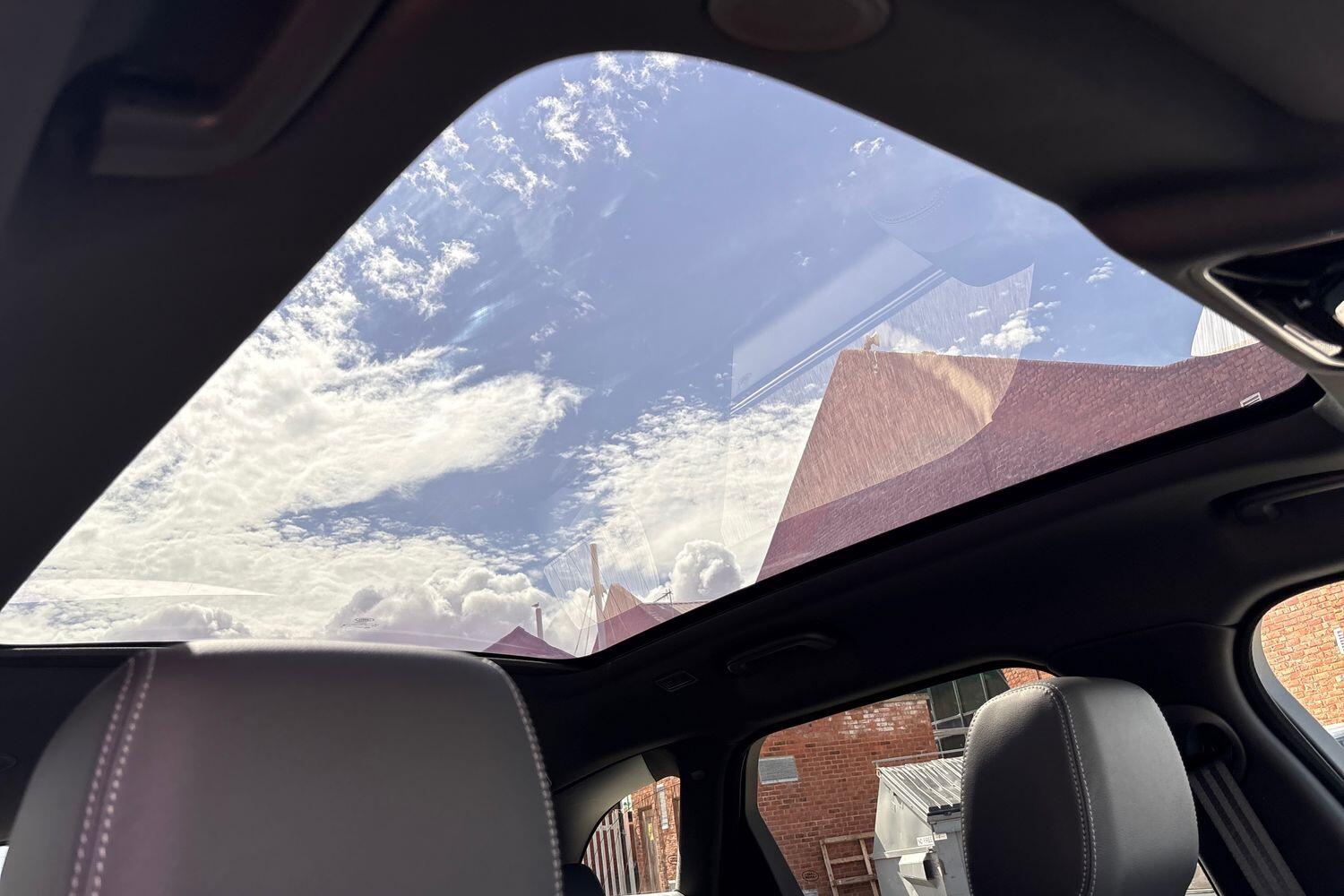 Land Rover Range Rover Velar view 15
