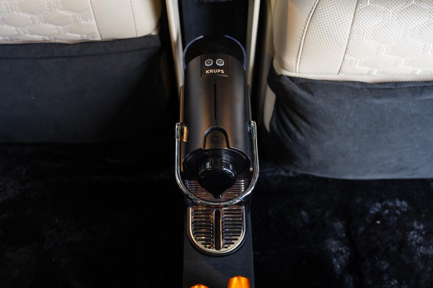 Mercedes-Benz V-Class view 15