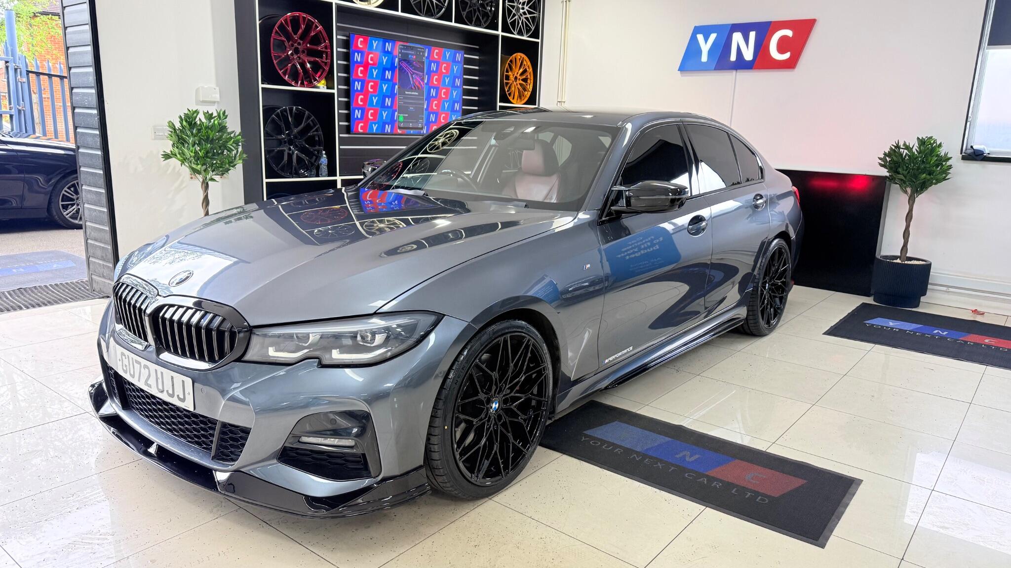 BMW 3 Series view 9