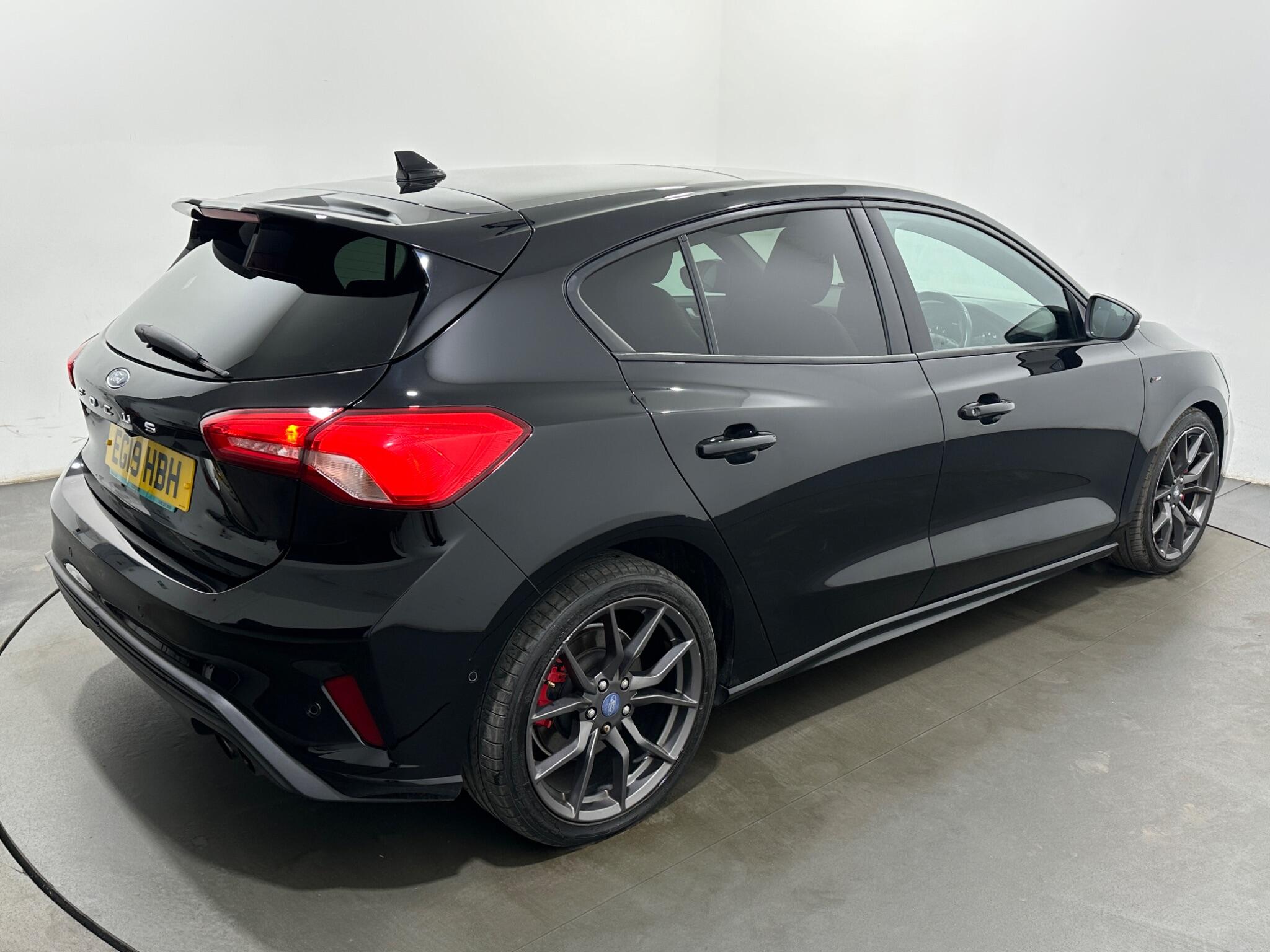 Ford Focus view 47