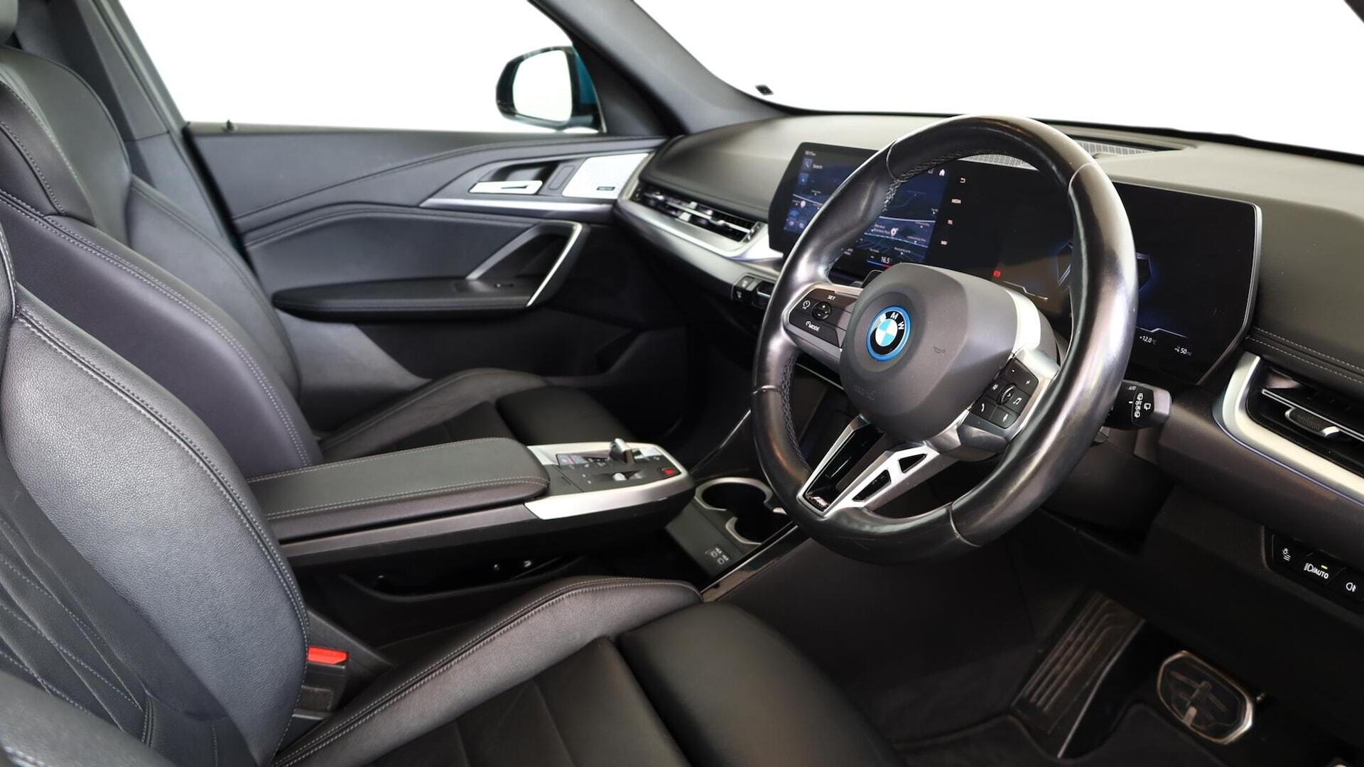 BMW iX1 view 6