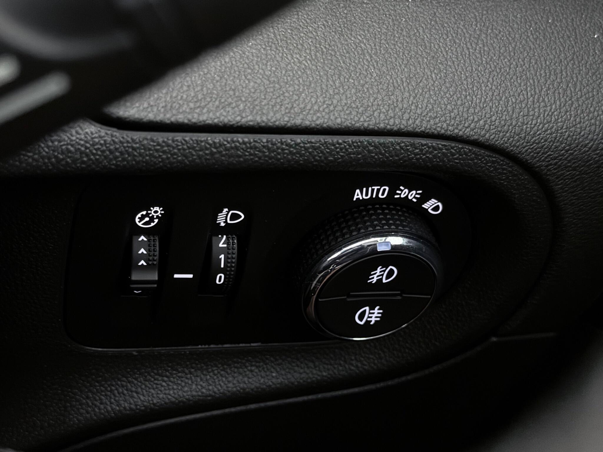 Vauxhall Grandland X view 20