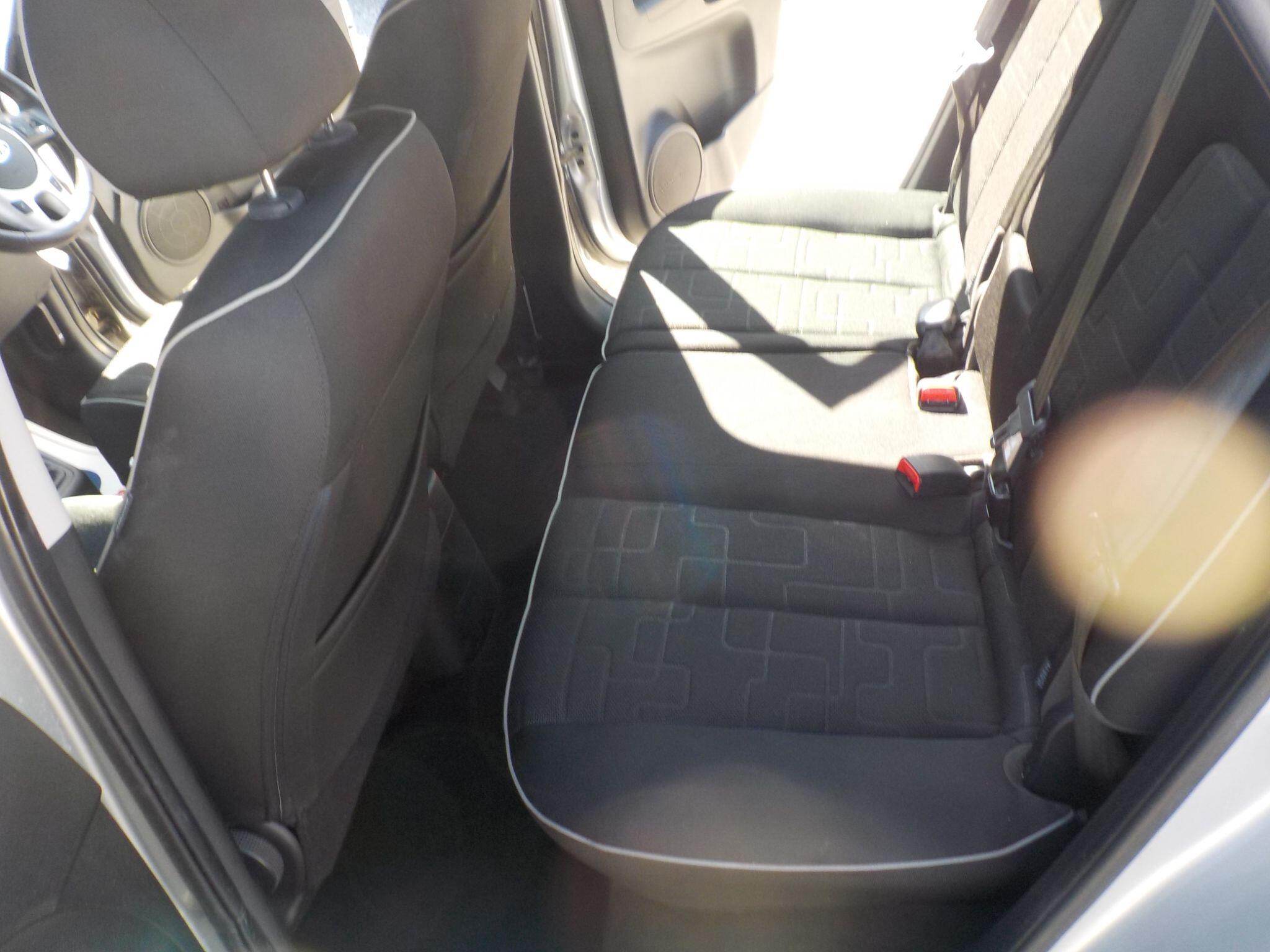 Kia Venga 1.4 EcoDynamics 2 Euro 5 (s/s) 5dr