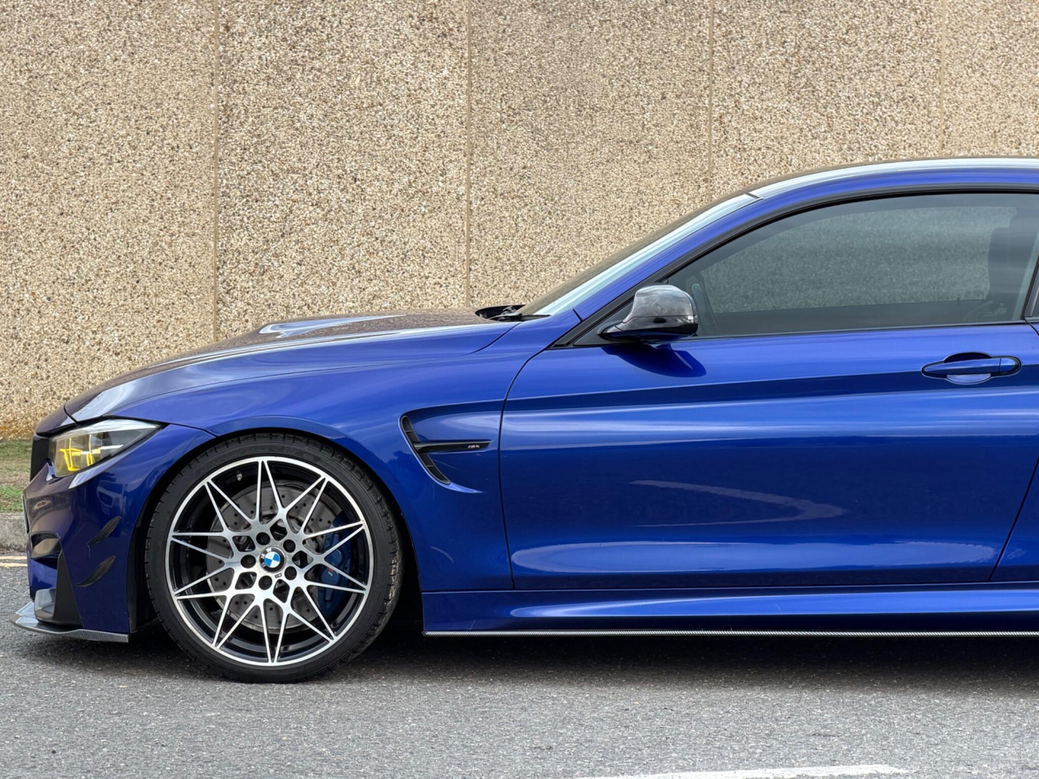 BMW M4 view 11