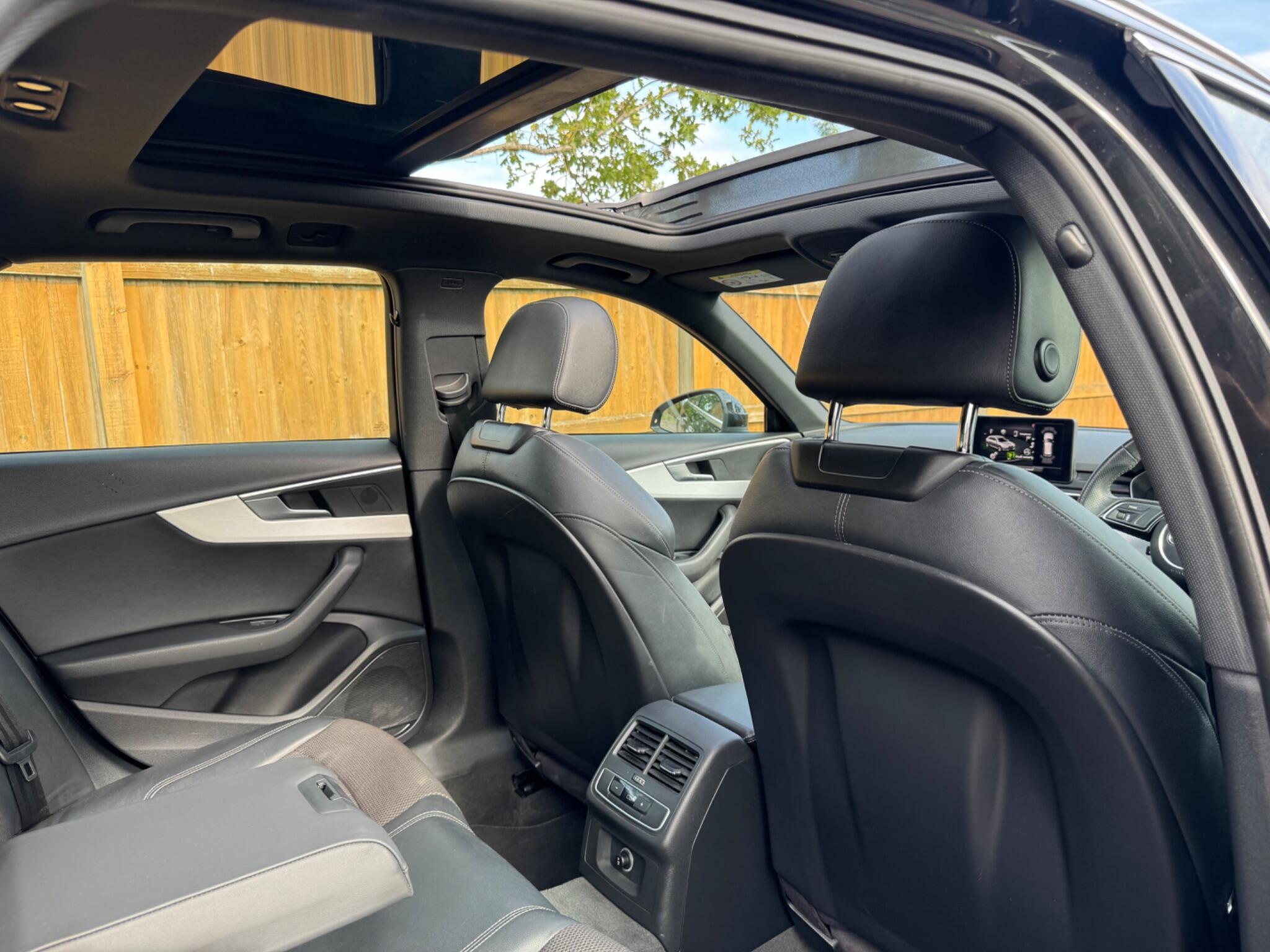 Audi A4 view 19