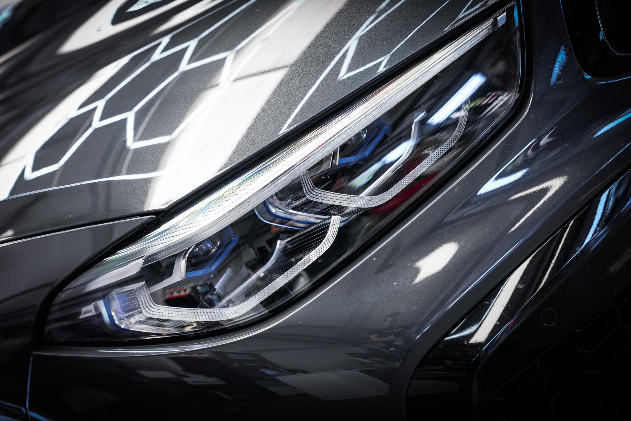BMW M8 view 32