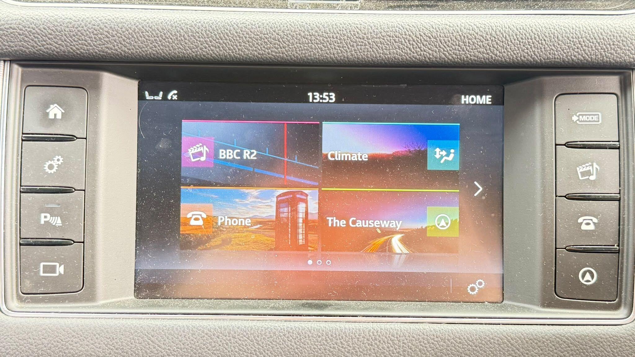 Jaguar XF view 26