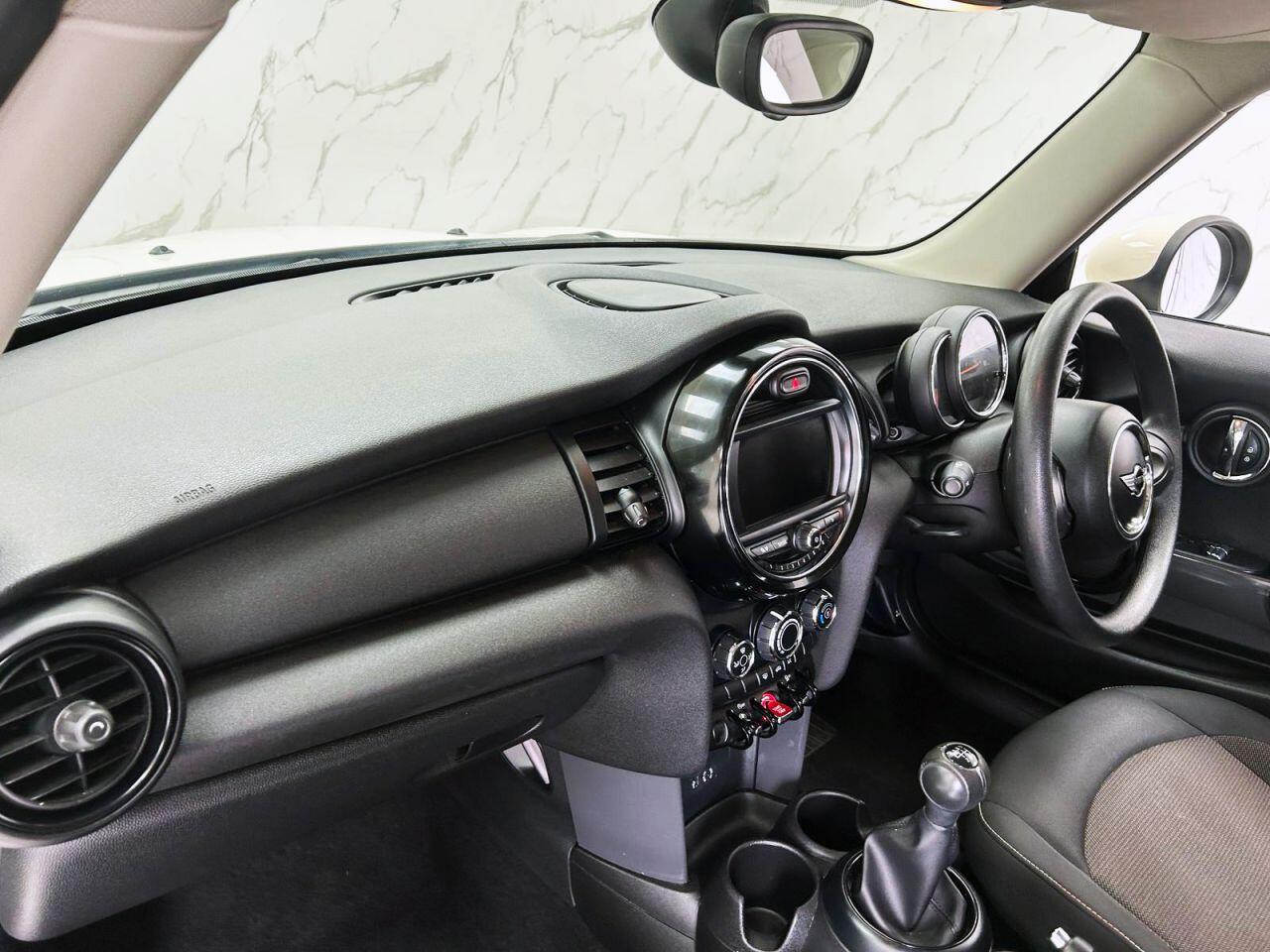MINI Hatch view 14