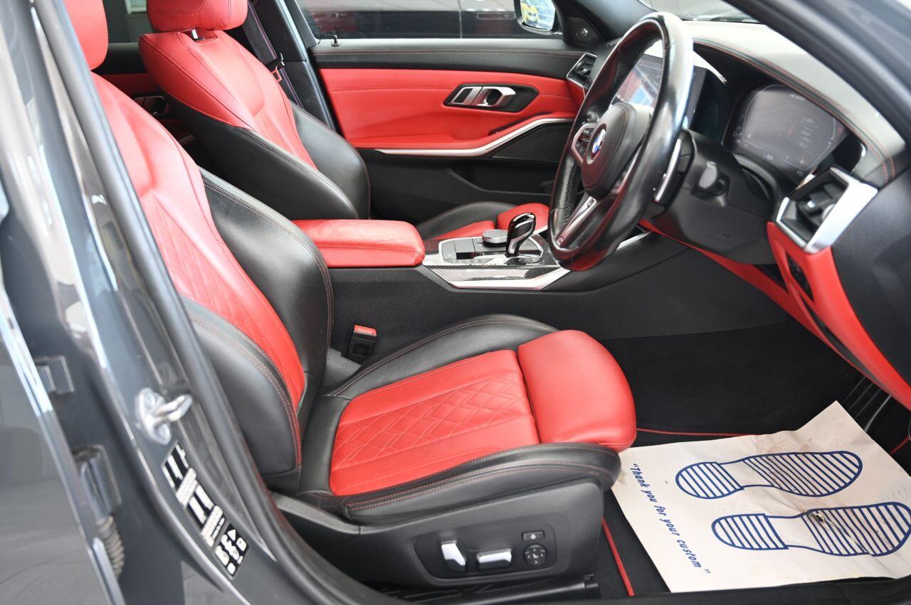 BMW 3 Series view 15