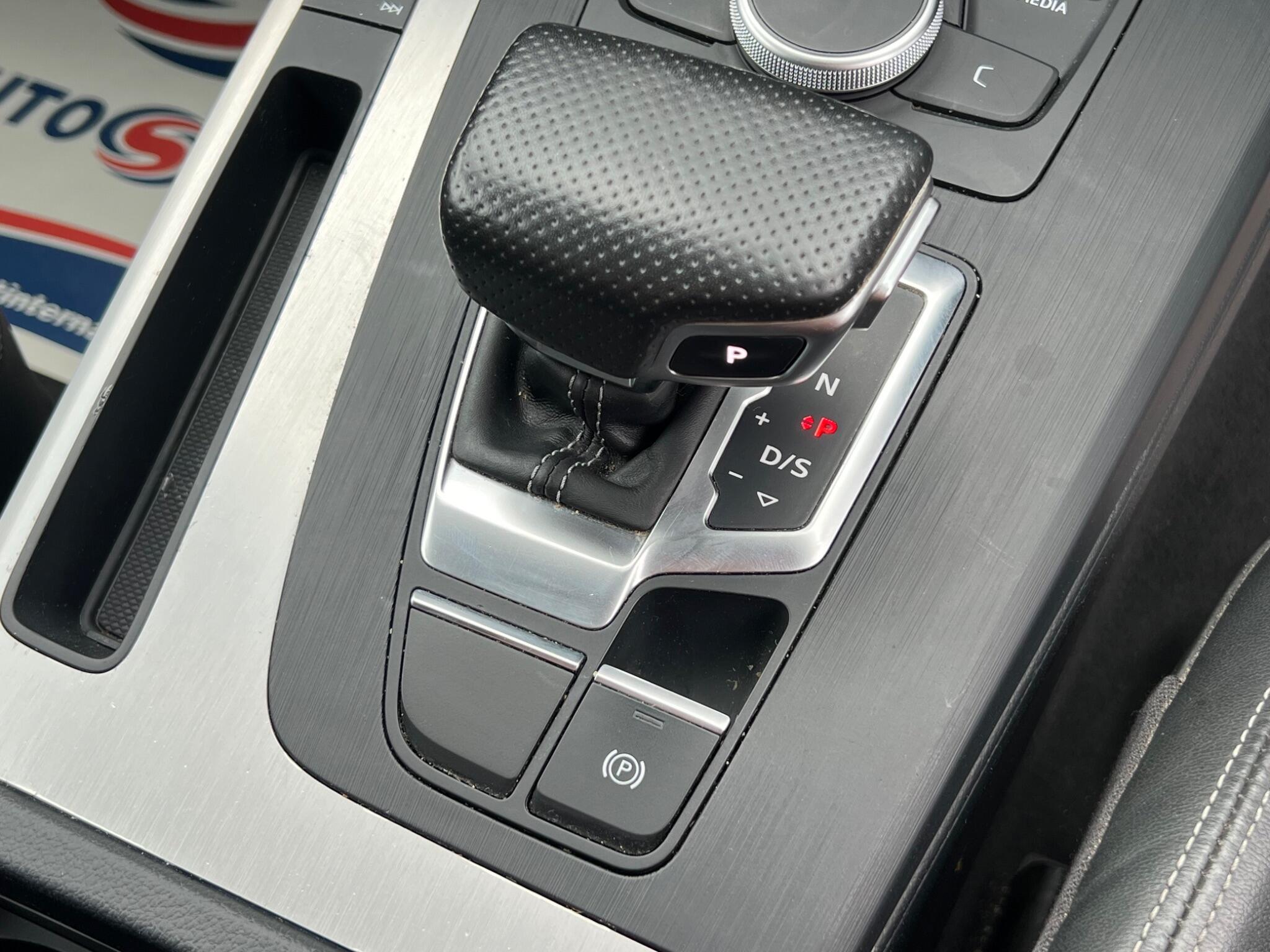 Audi Q5 view 20